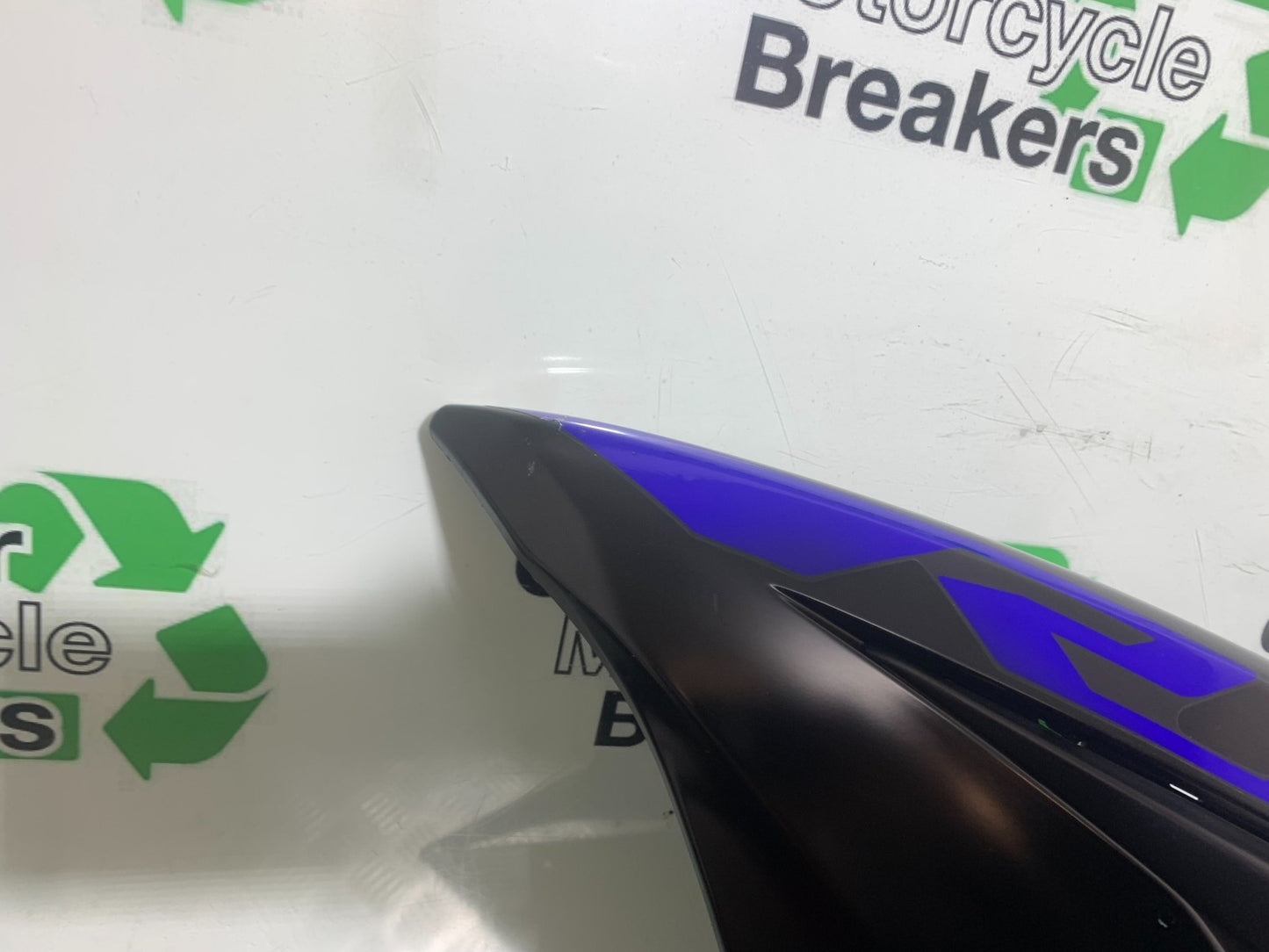 YAMAHA YZF-R125 YZF 125 LEFT FAIRING PANEL  YEAR 2019-2022 (CMB1263)