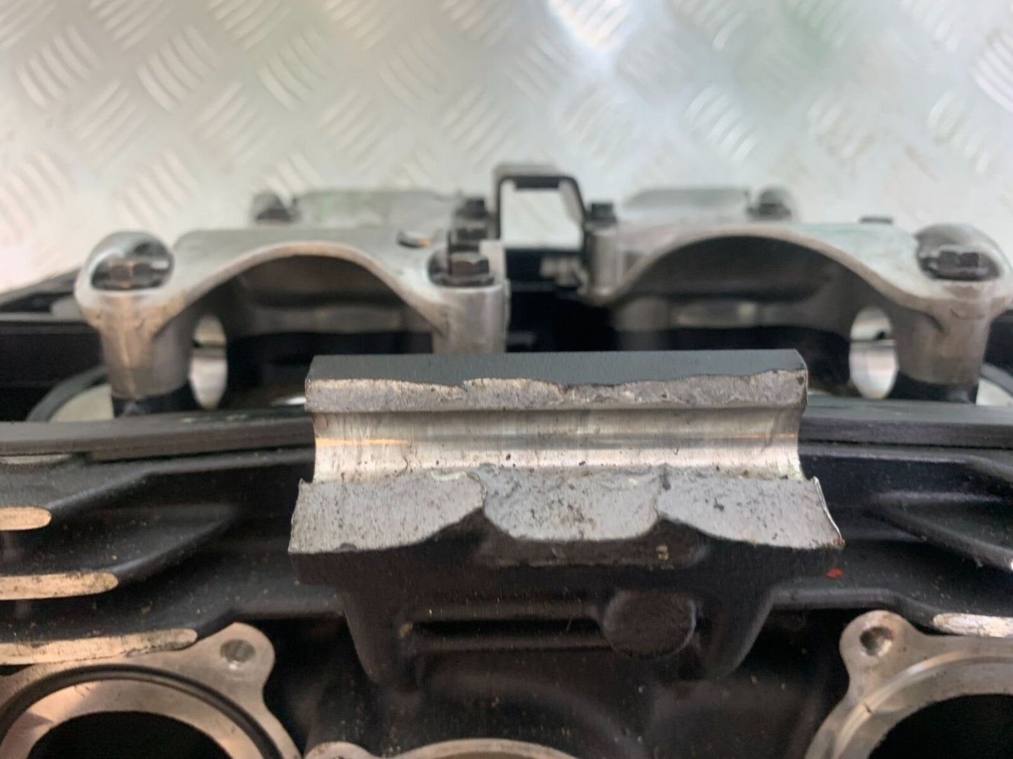 TRIUMPH THUNDERBIRD 1600 CYLINDER HEAD   YEAR 2011 (CMB1107)