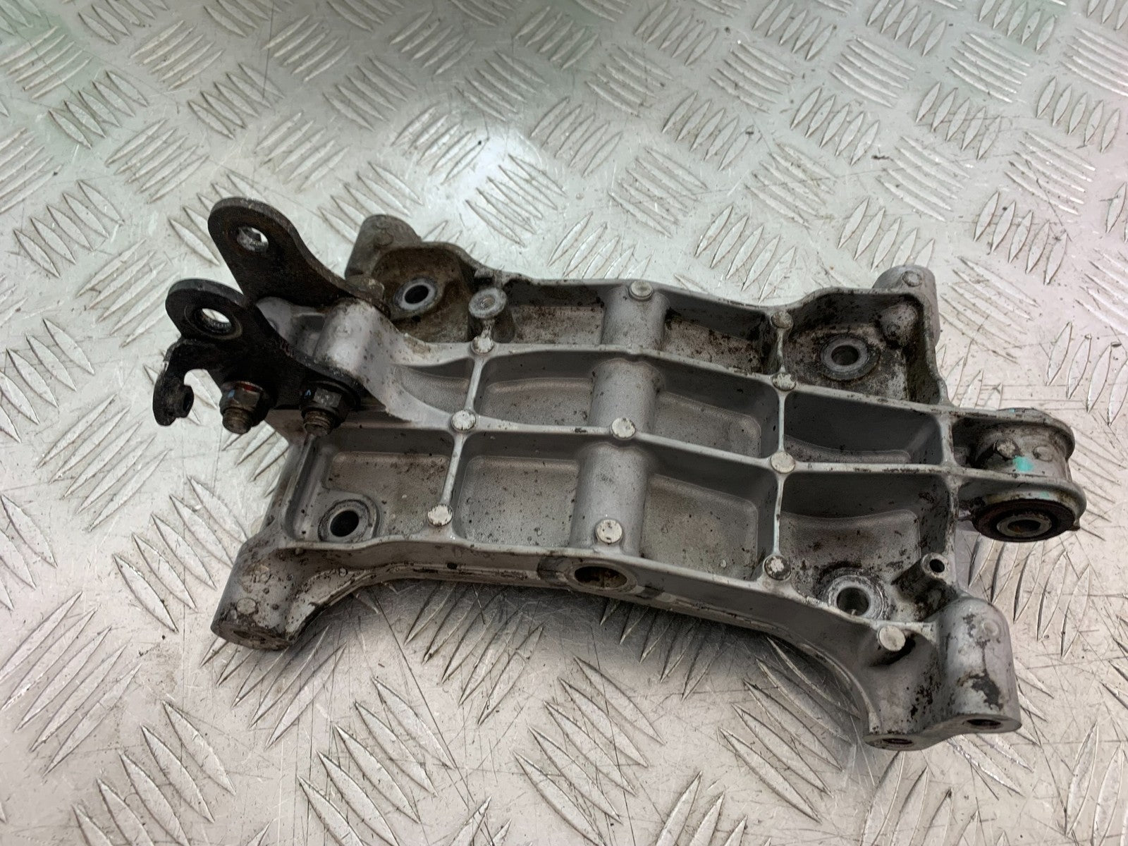 KAWASAKI NINJA 400 EX 400 ENGINE FRAME BRACKET  YEAR 2018-2022 (CMB1278)
