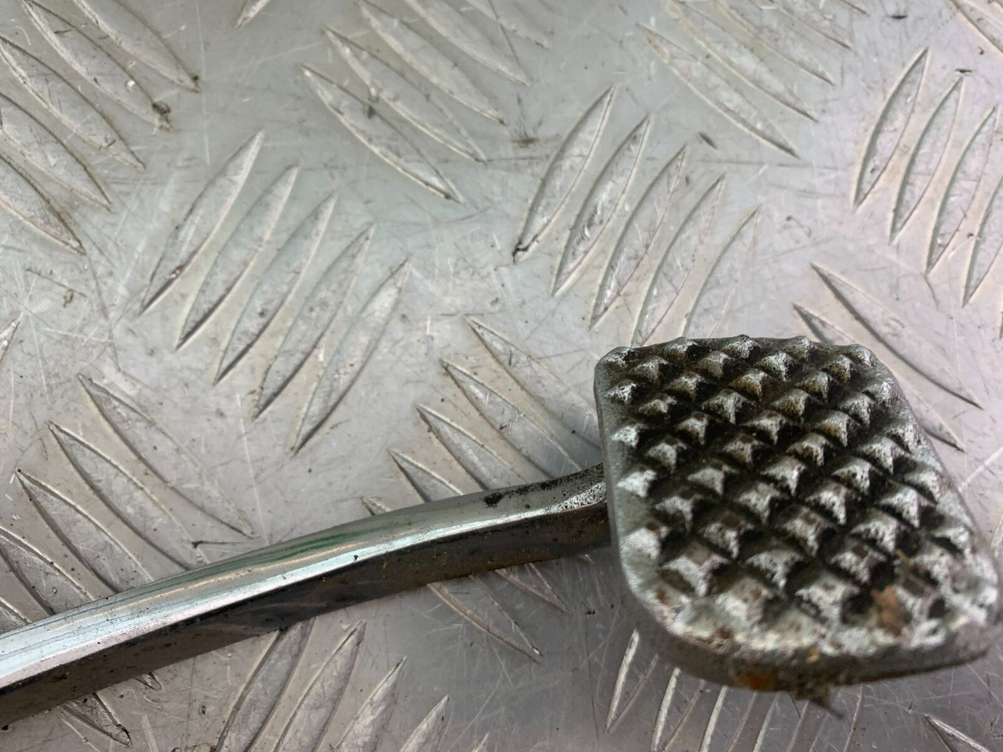 YAMAHA FJ1100 FJ 1100 BRAKE PEDAL YEAR 1984-85 (CMB1101)