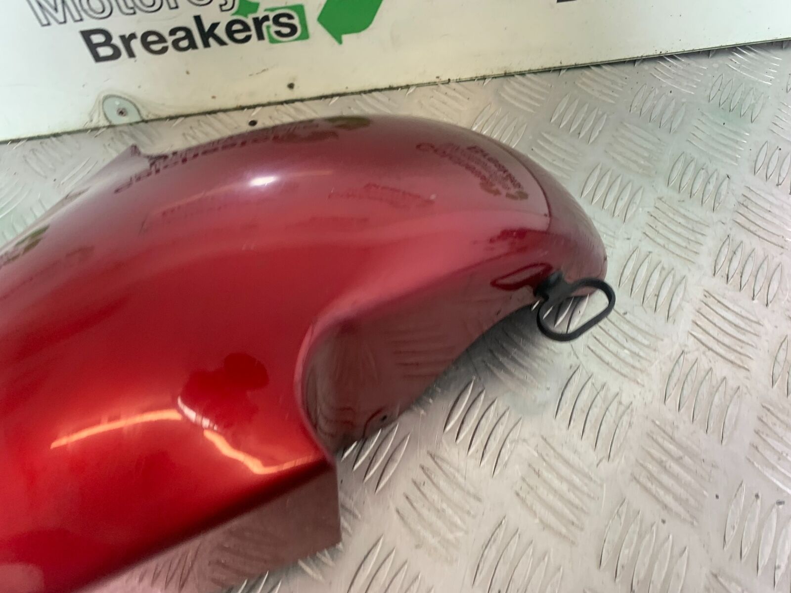 KAWASAKI Z750 ZR750 ZR-7S FRONT MUDGUARD   YEAR 1999-05 (CMB1135)