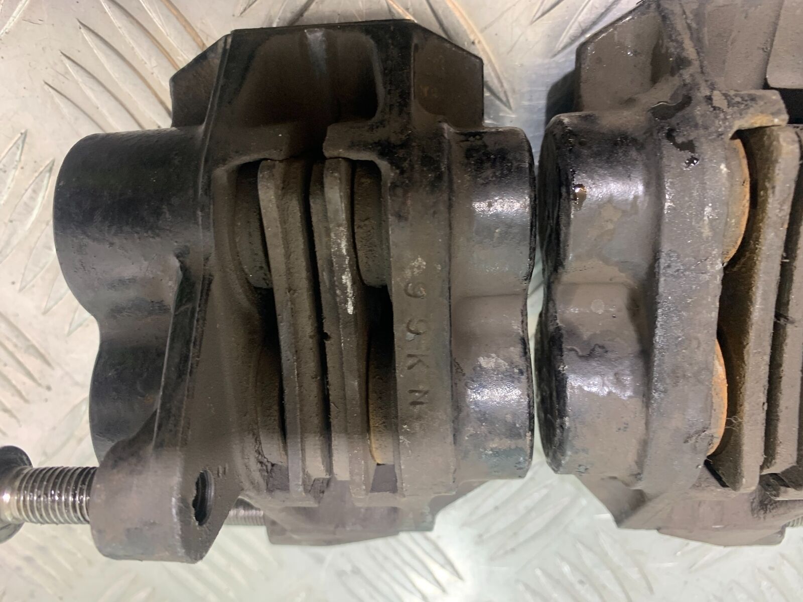 YAMAHA XJR1300 XJR 1300 FRONT BRAKE CALIPERS YEAR 1999-2003 (CMB1119)