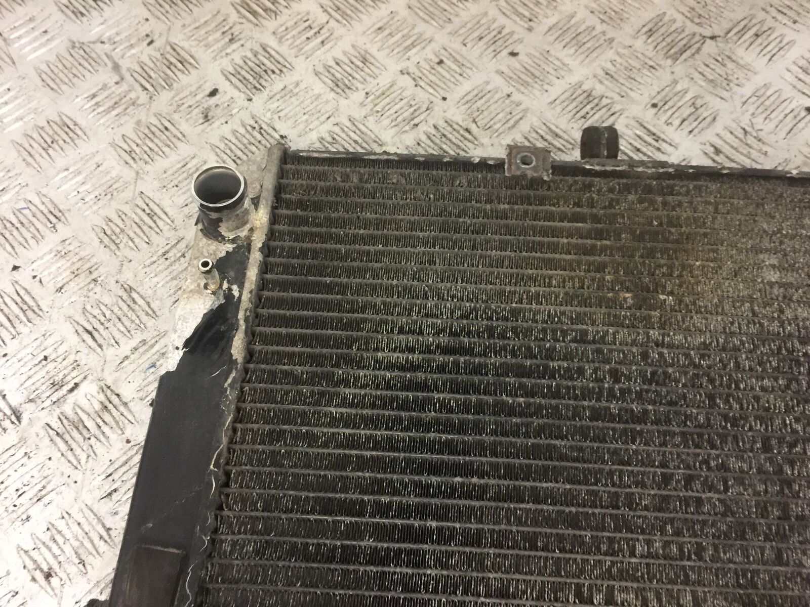 YAMAHA FJR1300 FJR 1300 RADIATOR  YEAR 2001-05 (STOCK 814)