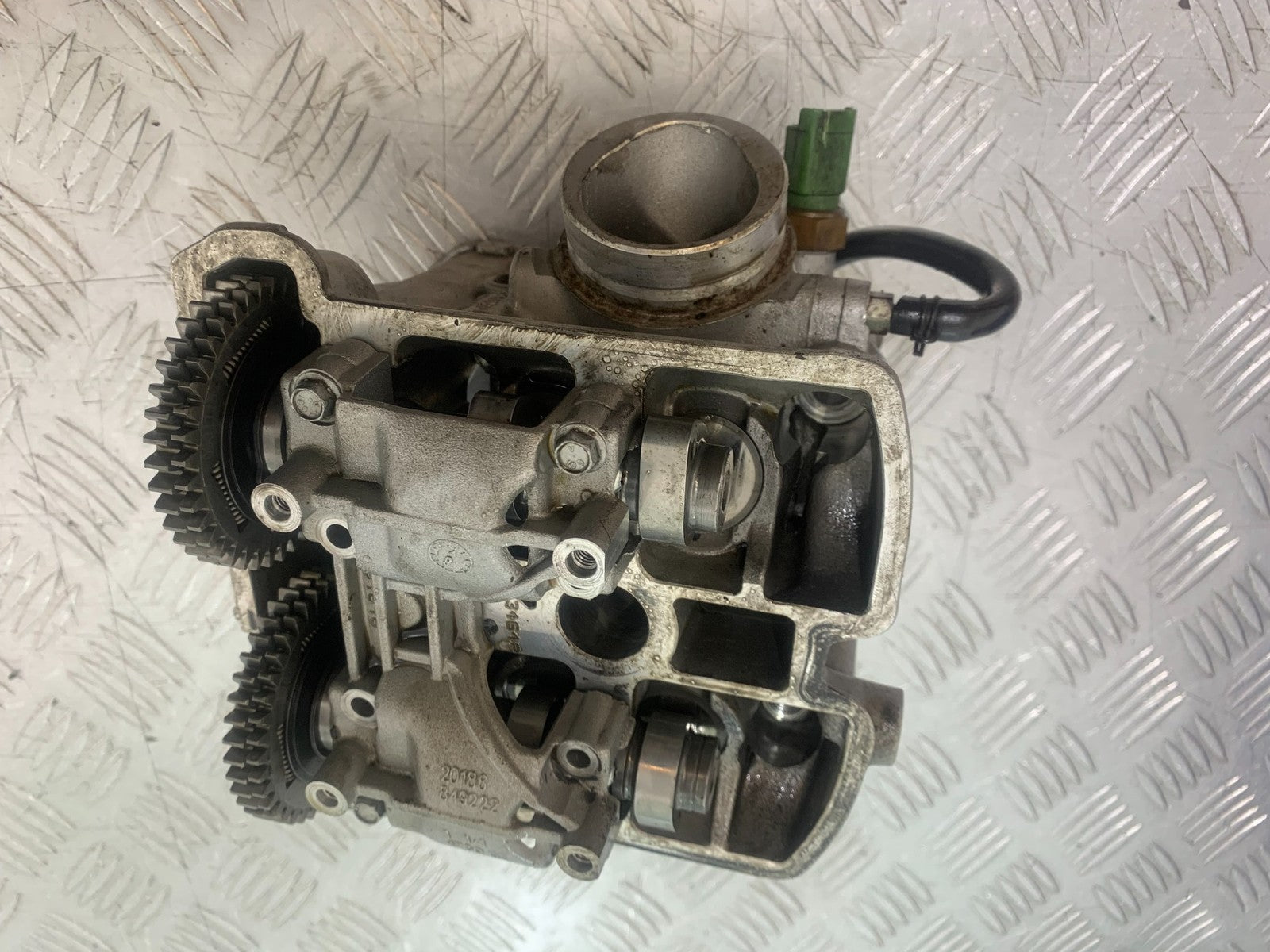 APRILIA SL750 SL 750 SHIVER FRONT CYLINDER & AND CAMS YEAR 2008-2016 (CMB1242)