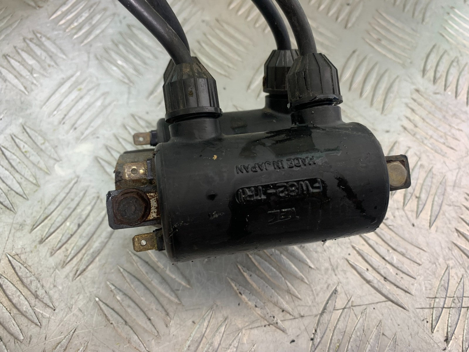 HONDA VF500 VF 500 COILS AND CAPS    YEAR 1985-1987