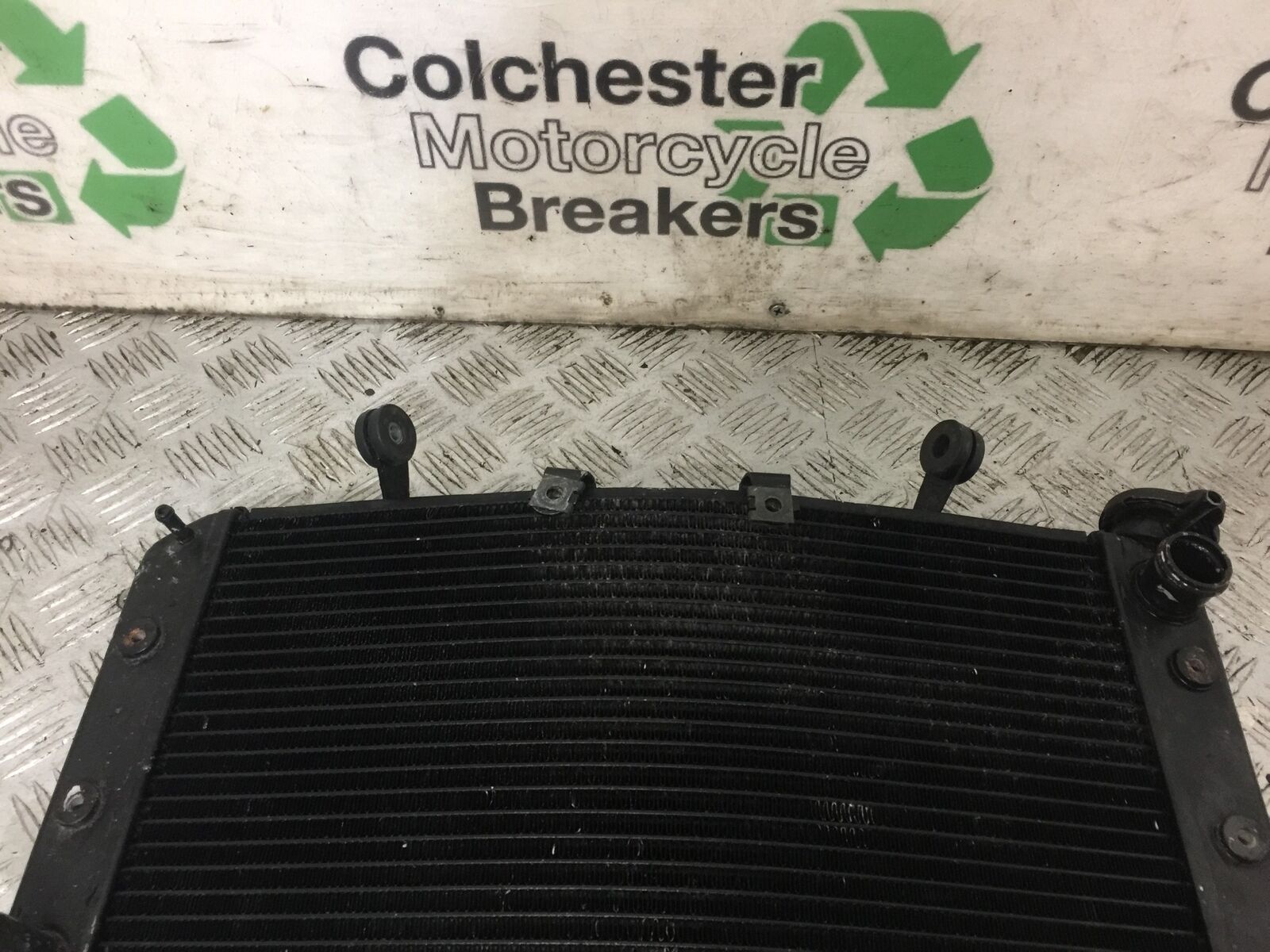 YAMAHA FZ1-N RADIATOR   YEAR 2006-2012  (STOCK 787)
