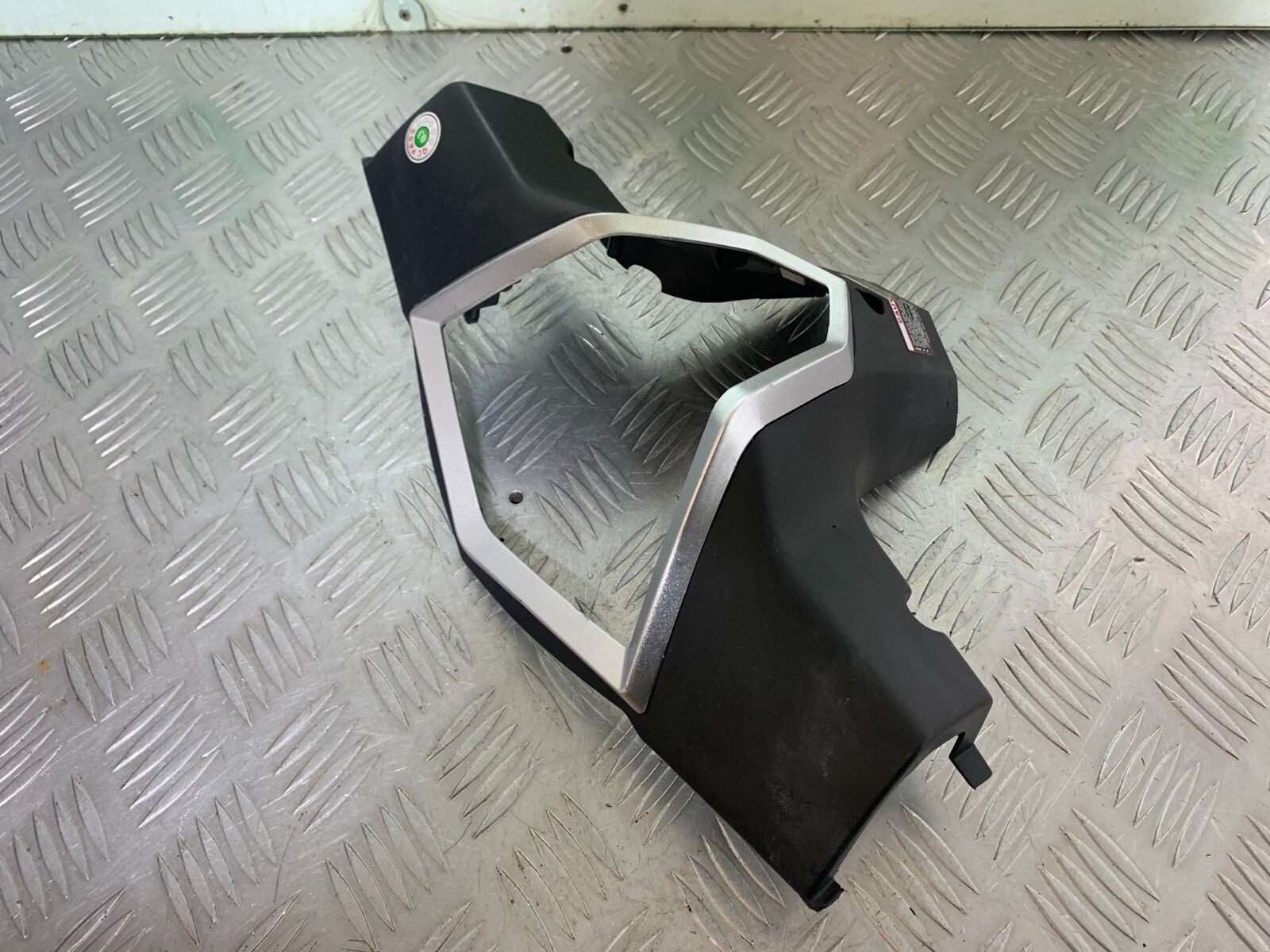 MOTORINI MISANO SXI 125 CLOCK SURROUND   YEAR 2022 (CMB1078)