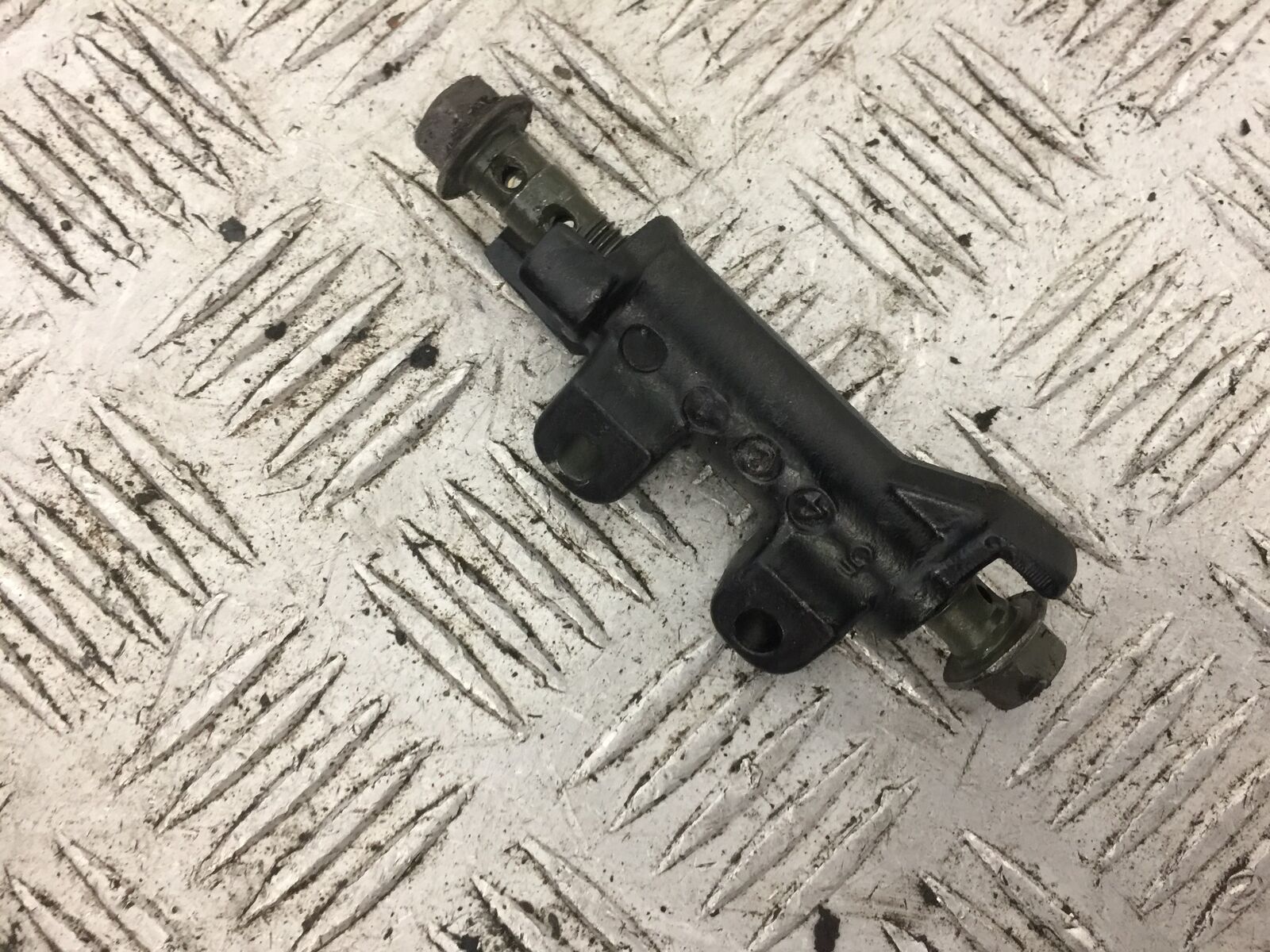 YAMAHA FZS1000 FAZER 1000 FZ1 BRAKE JOINER  YEAR 2000-05 (STOCK 714)