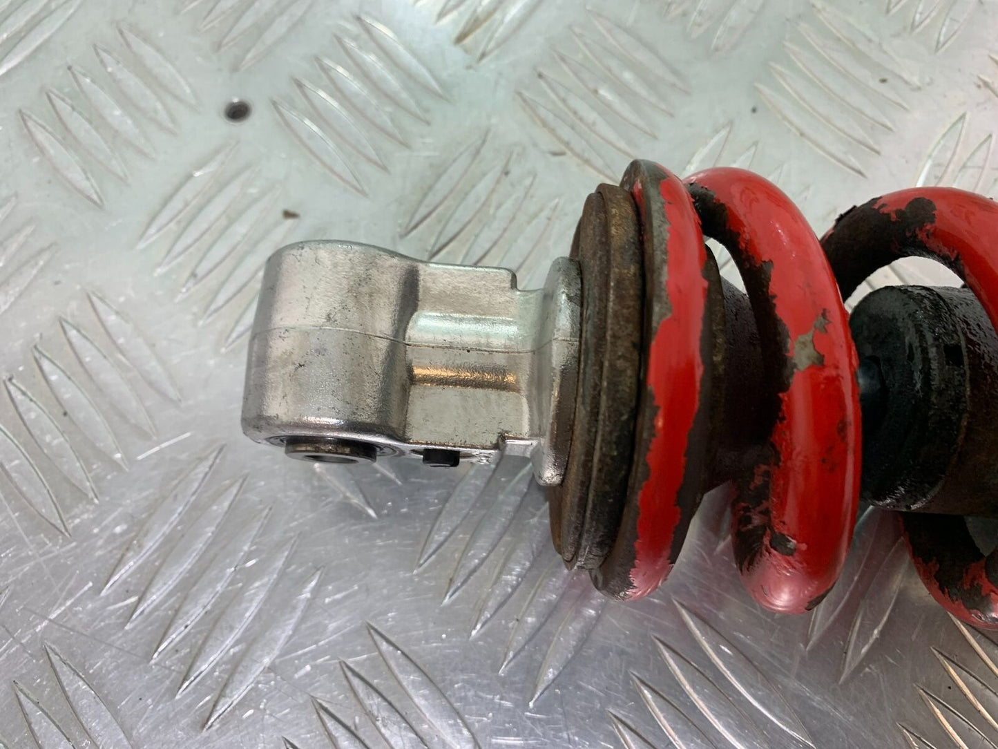 HONDA VFR800 VFR 800 V-TEC REAR SHOCK  YEAR 2002 -09 (CMB1012)