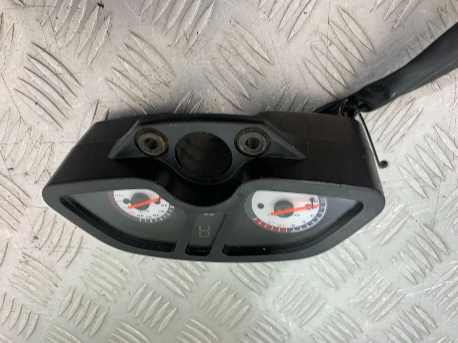 QINGQI QM125 GY-2B CLOCKS SPEEDO DASH  YEAR 2016 (CMB1228)