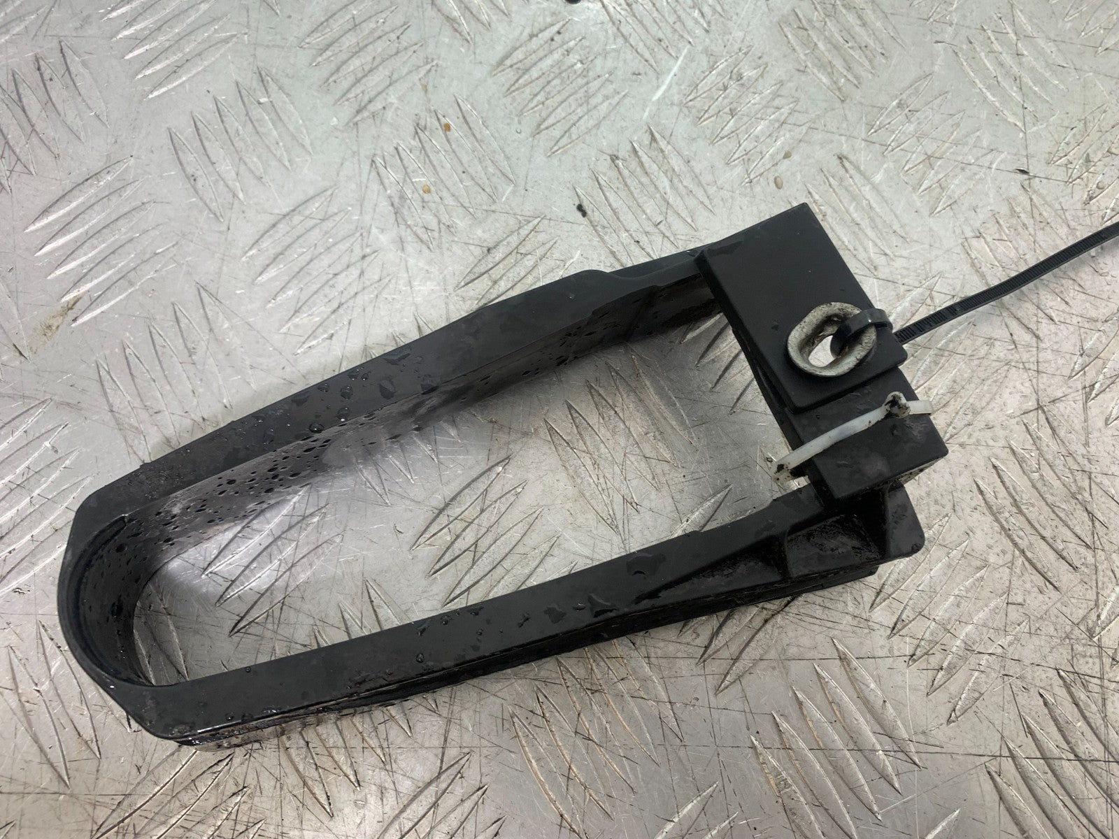 APRILIA 650 PAGASO STRADA CHAIN GUIDE YEAR 2005-2010 (CMB1260)
