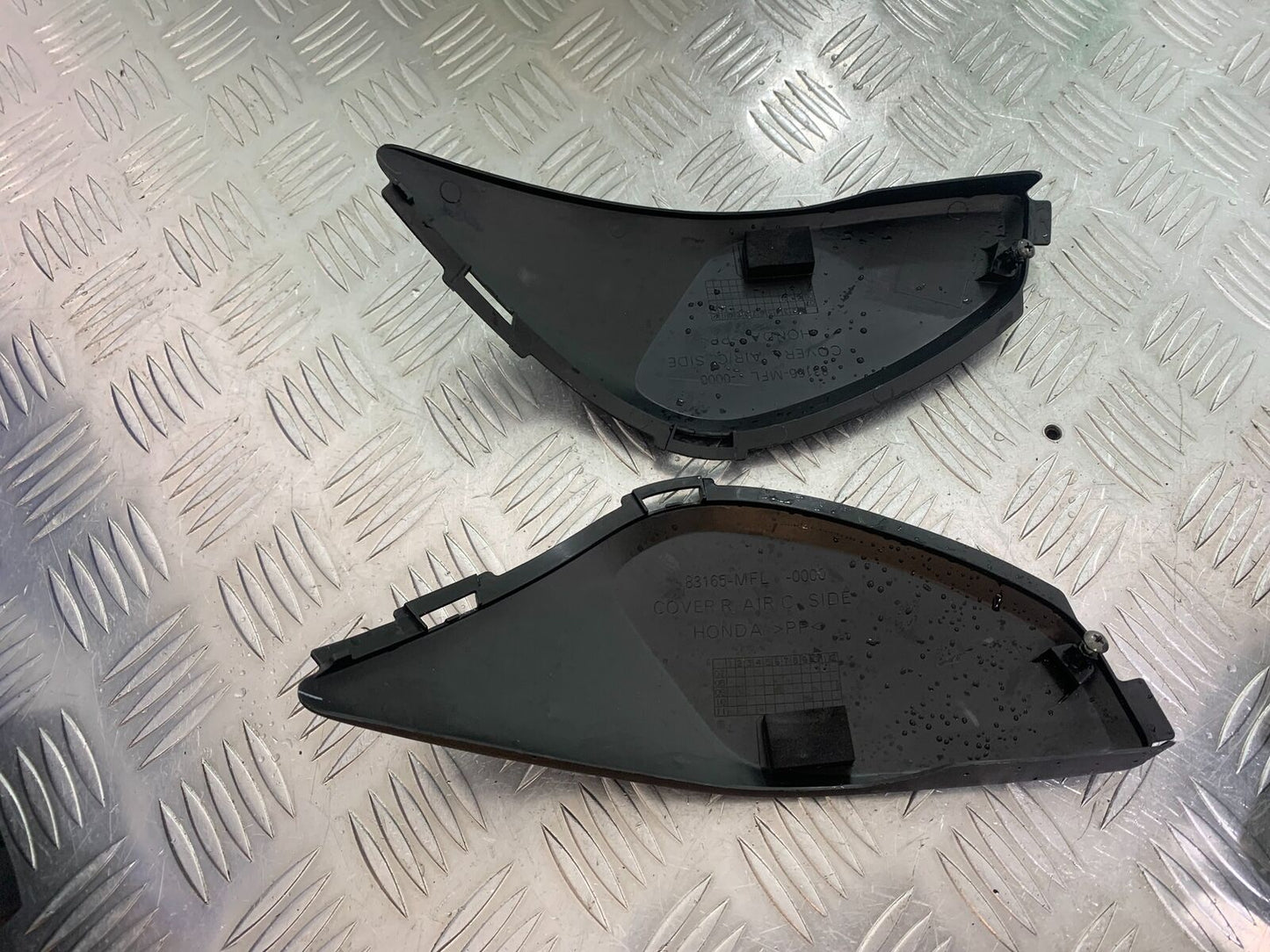 HONDA CBR1000 rr FIREBLADE LEFT & RIGHT INFILLS 2008-2011 (CMB1037)