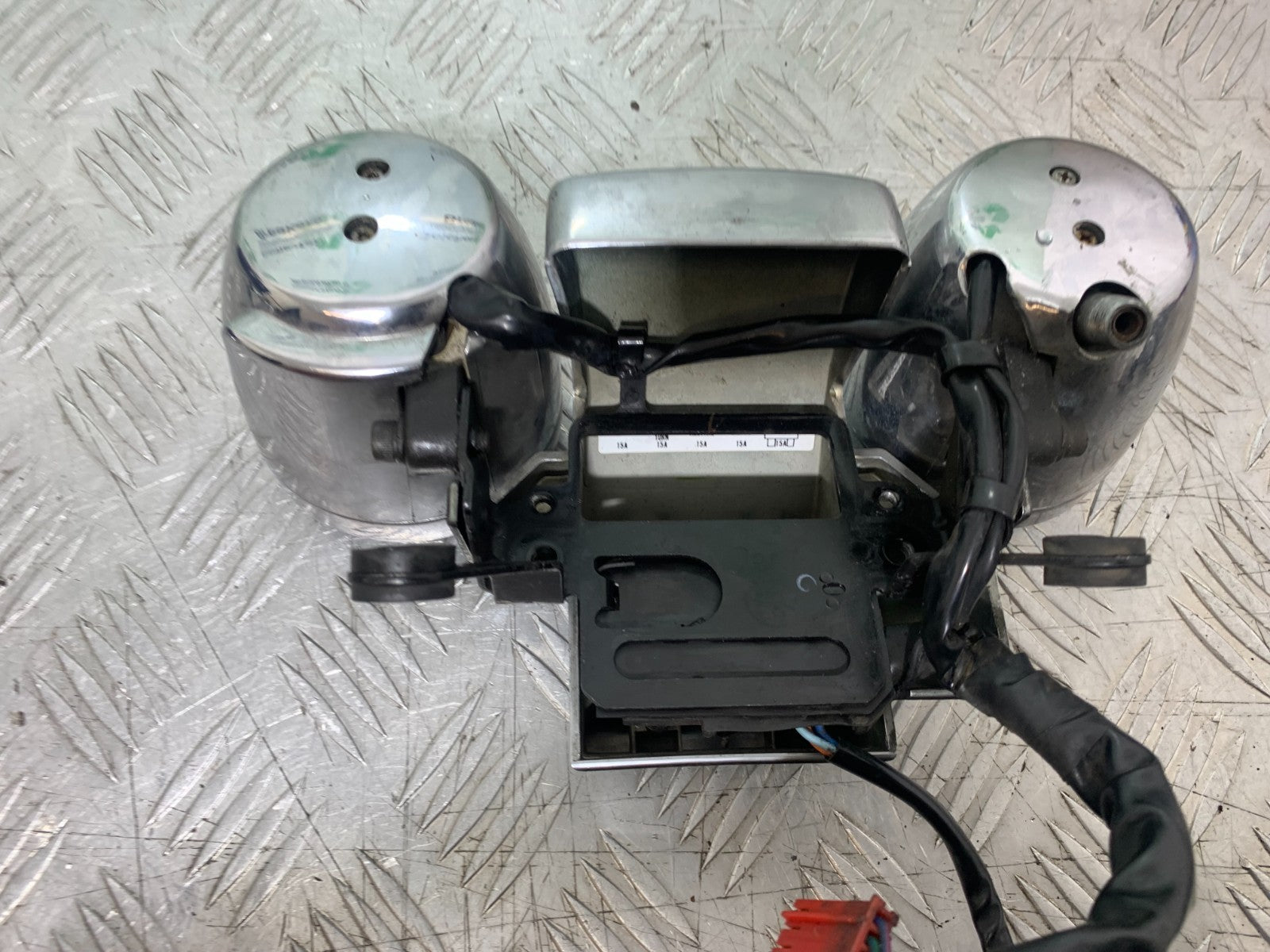 HONDA VT700 VT 700 SHADOW CLOCKS SPEEDO DASH   YEAR 1984-85 (CMB1328)