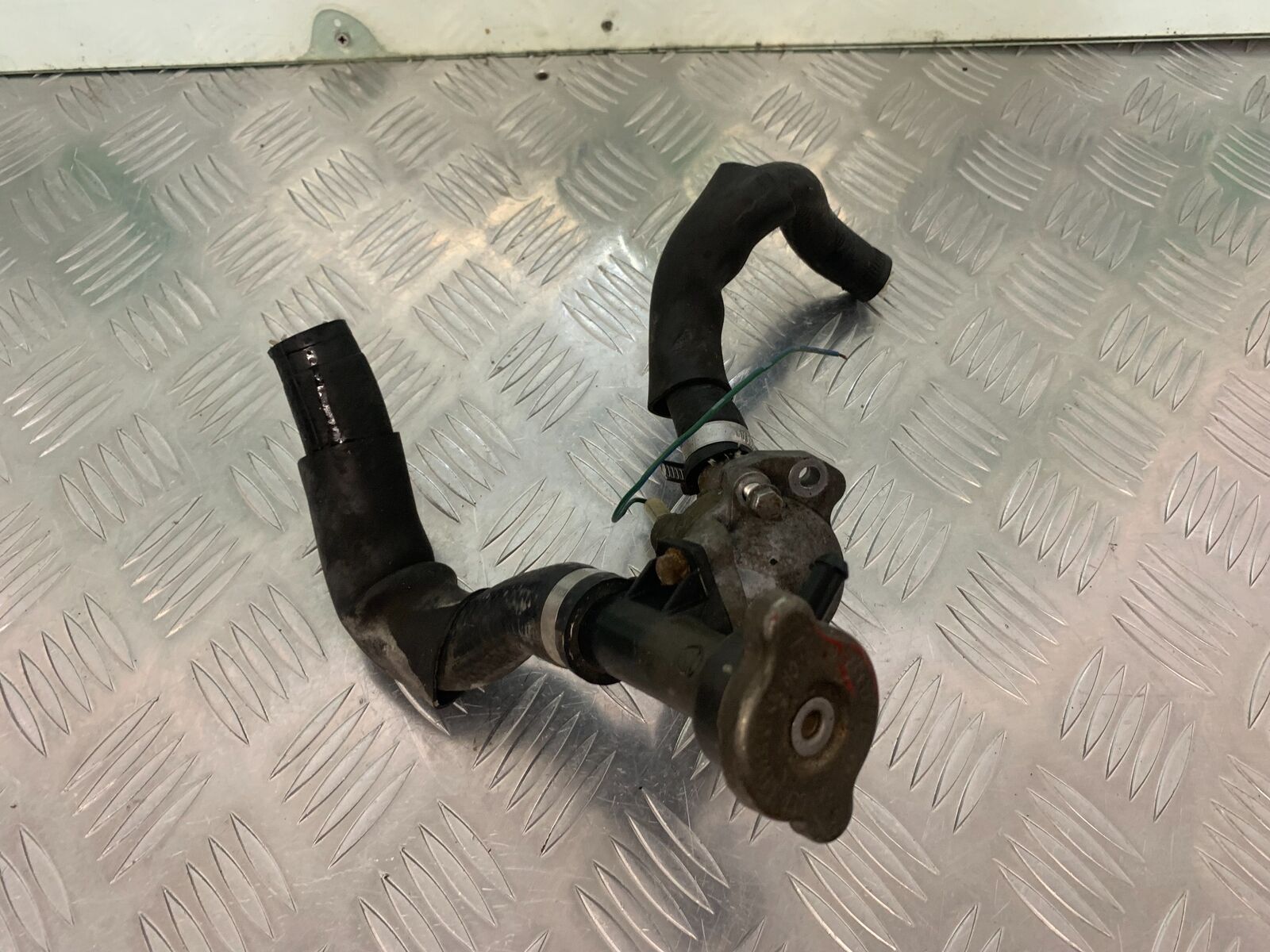 HONDA CBR 400 NC23 TRI-ARM THERMOSTAT   YEAR 1987-89 (STOCK 969)