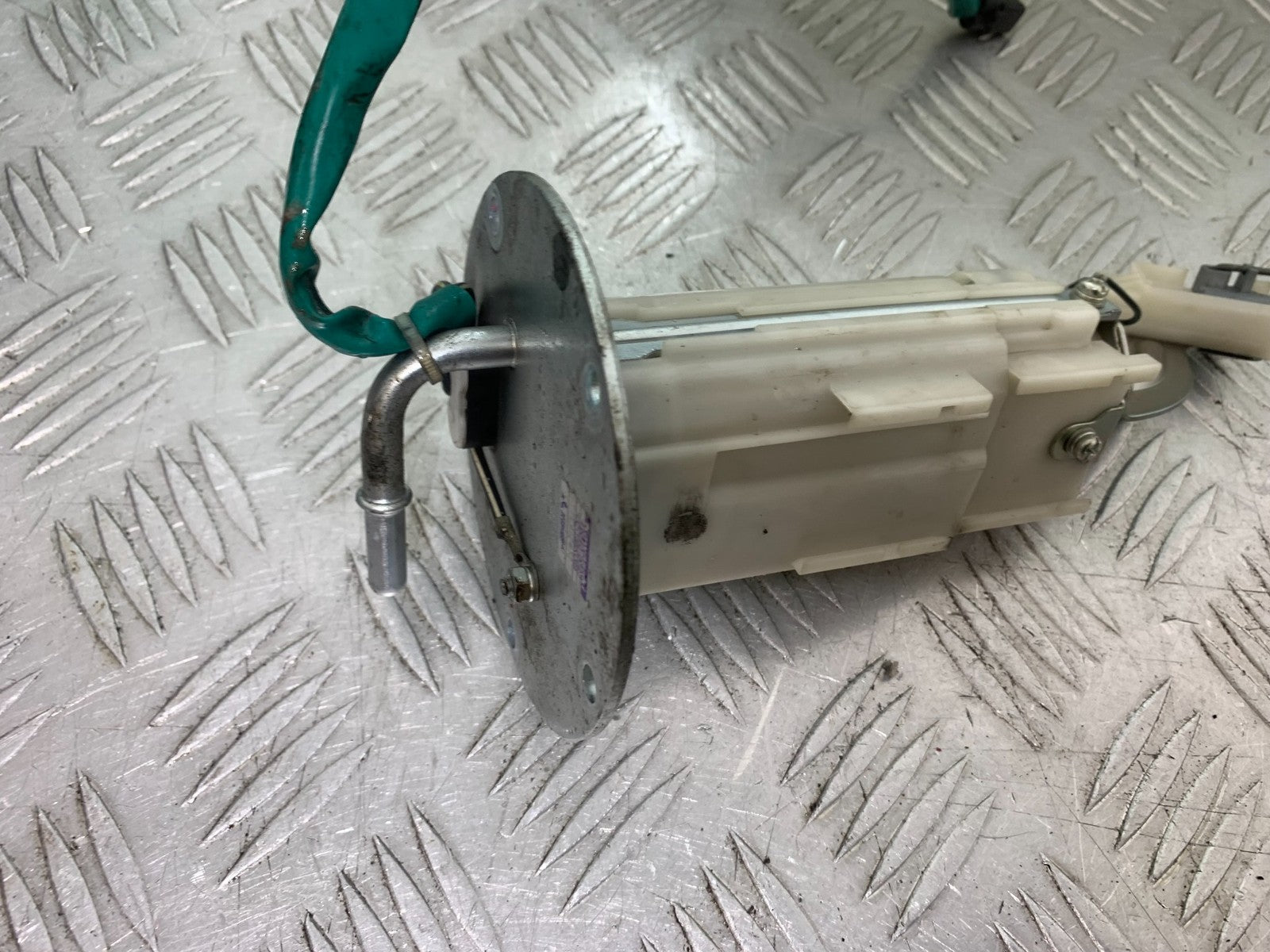 KAWASAKI Z1000 SX PETROL PUMP   YEAR 2014-16 (CMB1264)