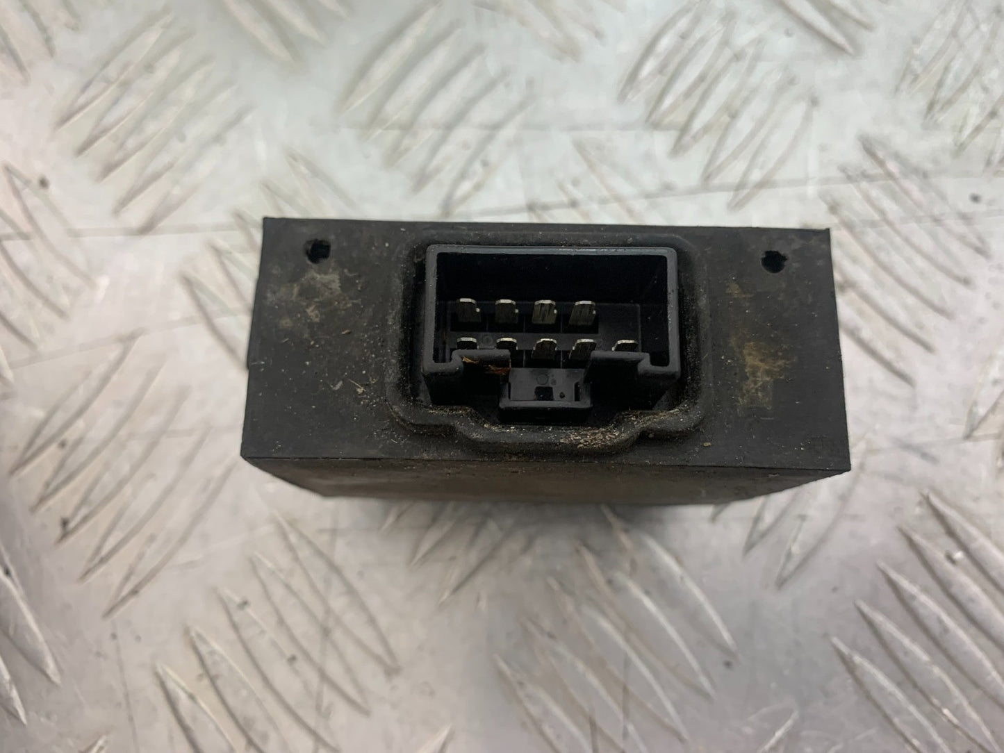KAWASAKI GPX 750 GPX 750 CDI UNIT  YEAR 1990