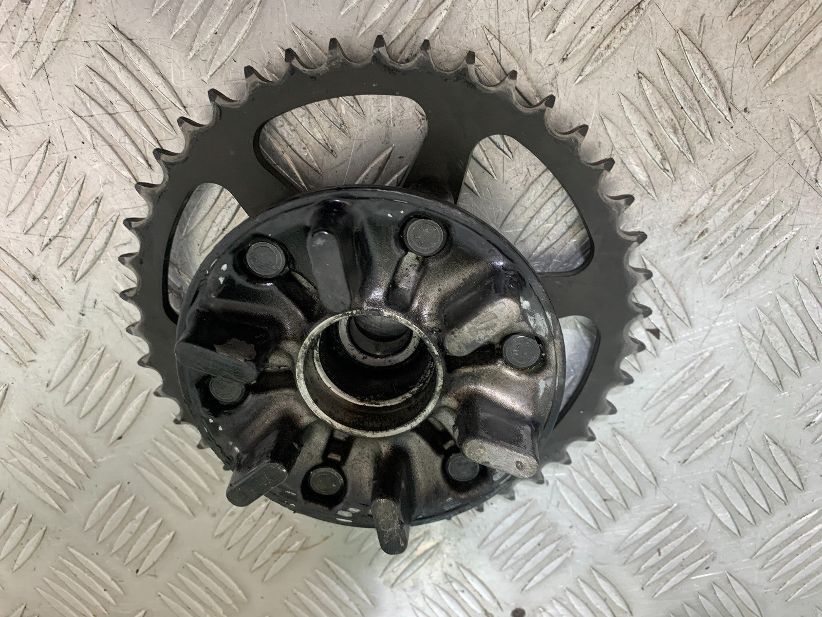 KTM DUKE 125 SPROCKET CARRIER  YEAR 2012-2016 (CMB1317)