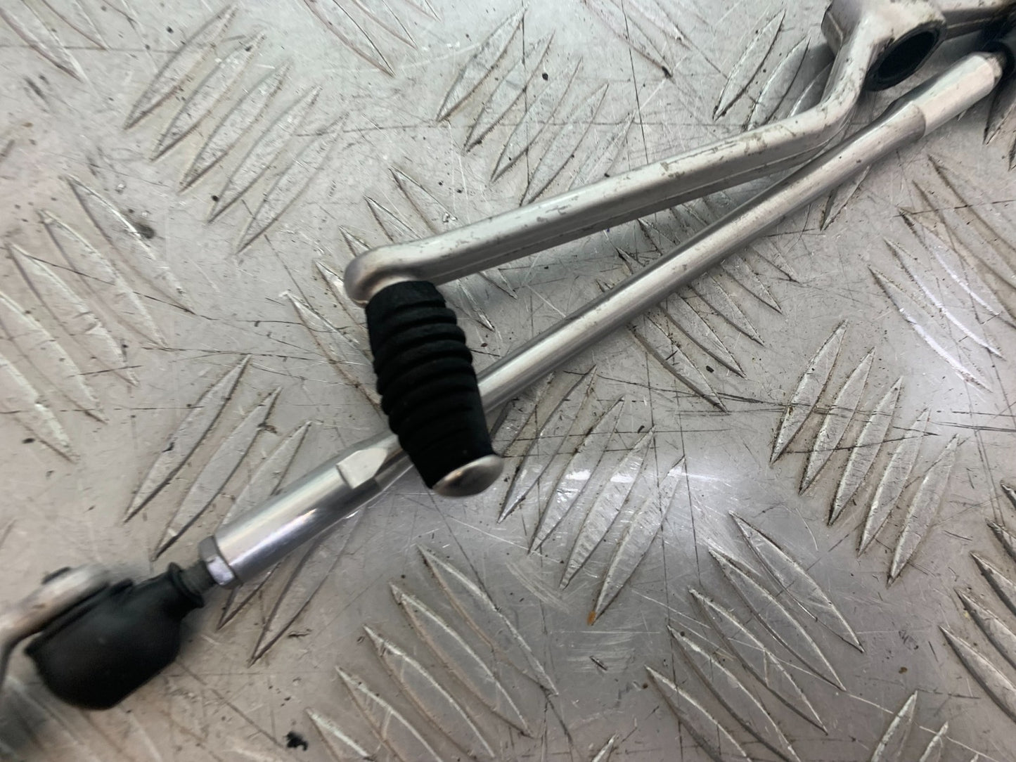 YAMAHA YZF R1 14 B BIG BANG GEAR LEVER  2009-14 (CMB1175)