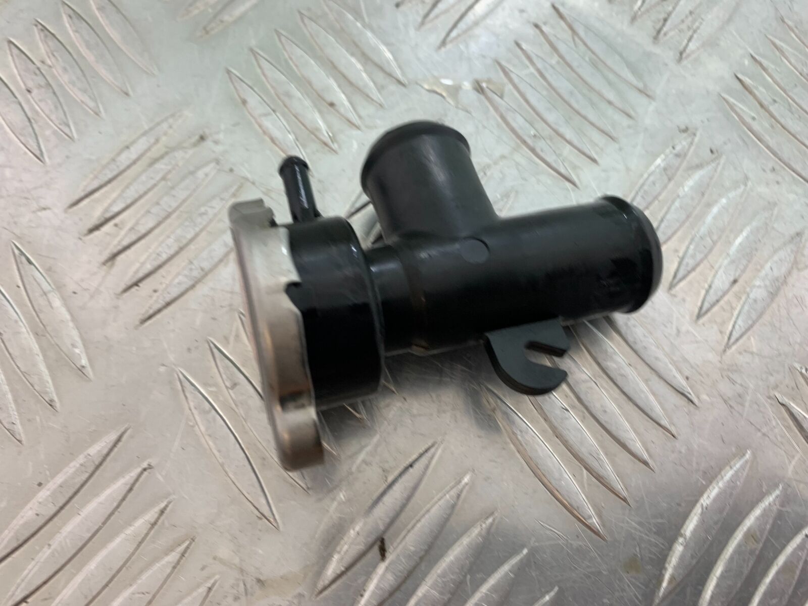 HONDA VFR800 VFR 800 V-TEC RADIATOR CAP   YEAR 2002 -09 (CMB1012)