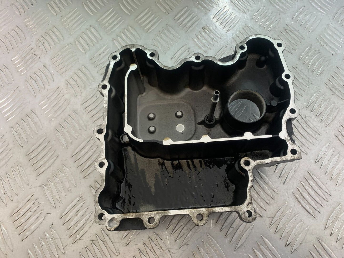 TRIUMPH THUNDERBIRD 1600 SUMP  YEAR 2011 (CMB1107)