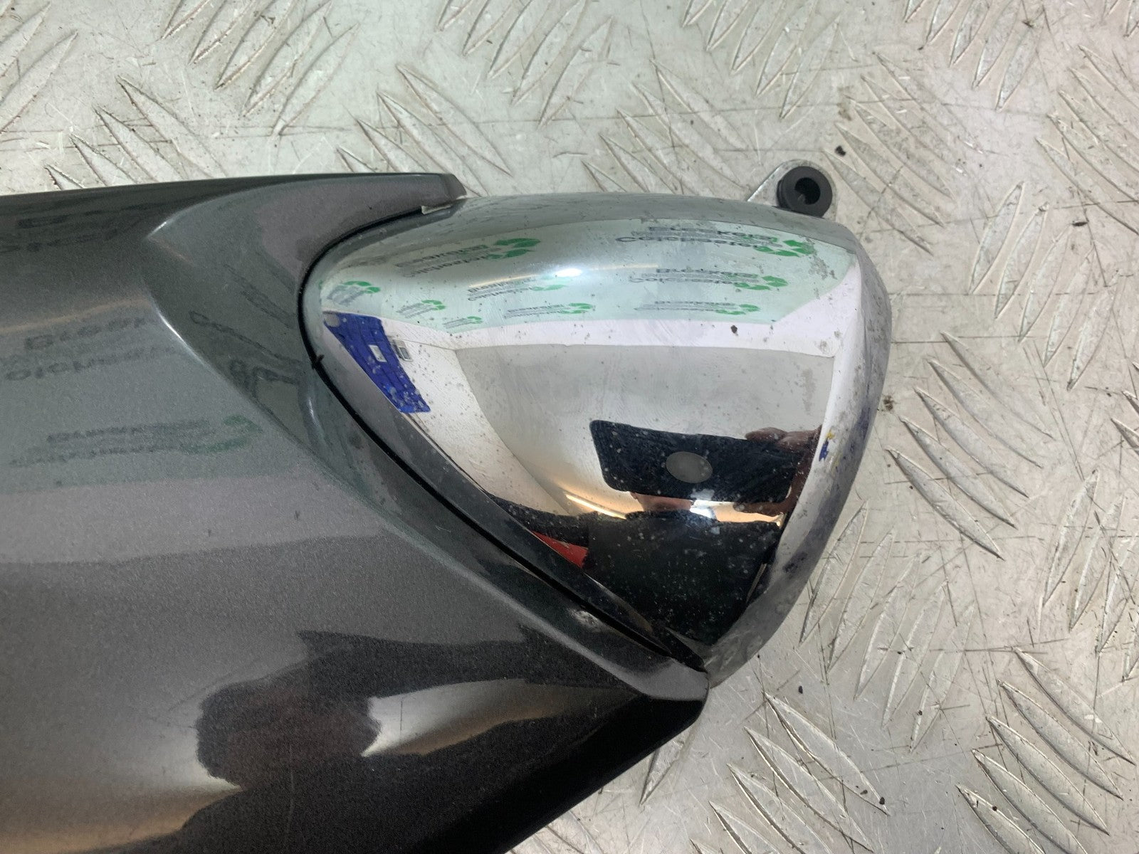 SUZUKI GSF600 GSF 600 BANDIT RIGHT SIDE PANEL   2000-2004 (CMB1269)