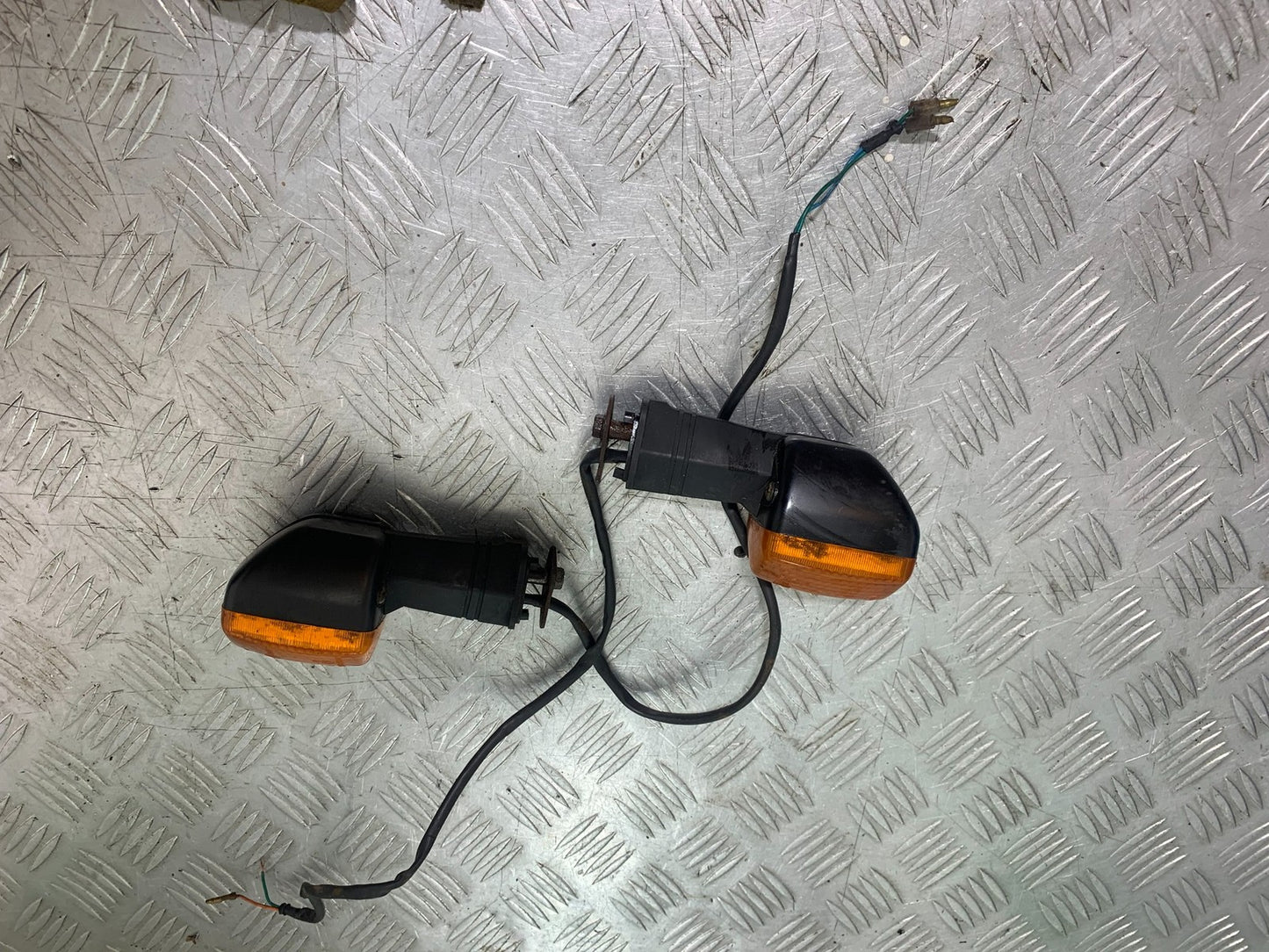 HONDA CG125 CG 125 FRONT INDICATORS  YEAR 1998-2000 (CMB1282)