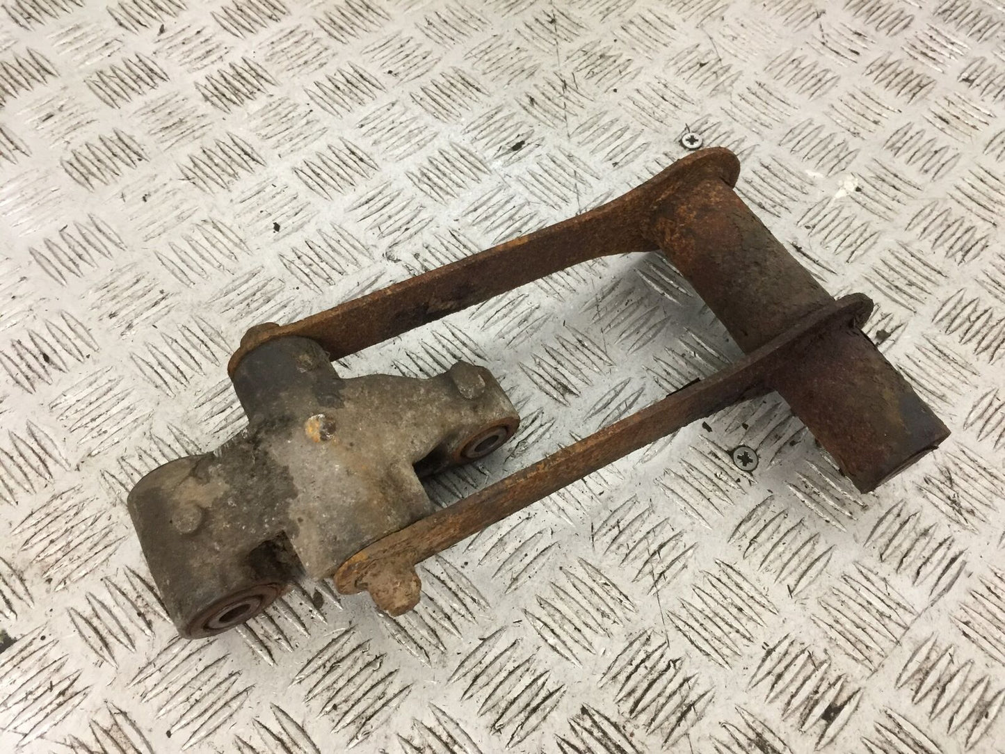KAWASAKI VN900 VN 900 CUSTOM REAR SHOCK LINKAGE  YEAR 2015  (STOCK 780)