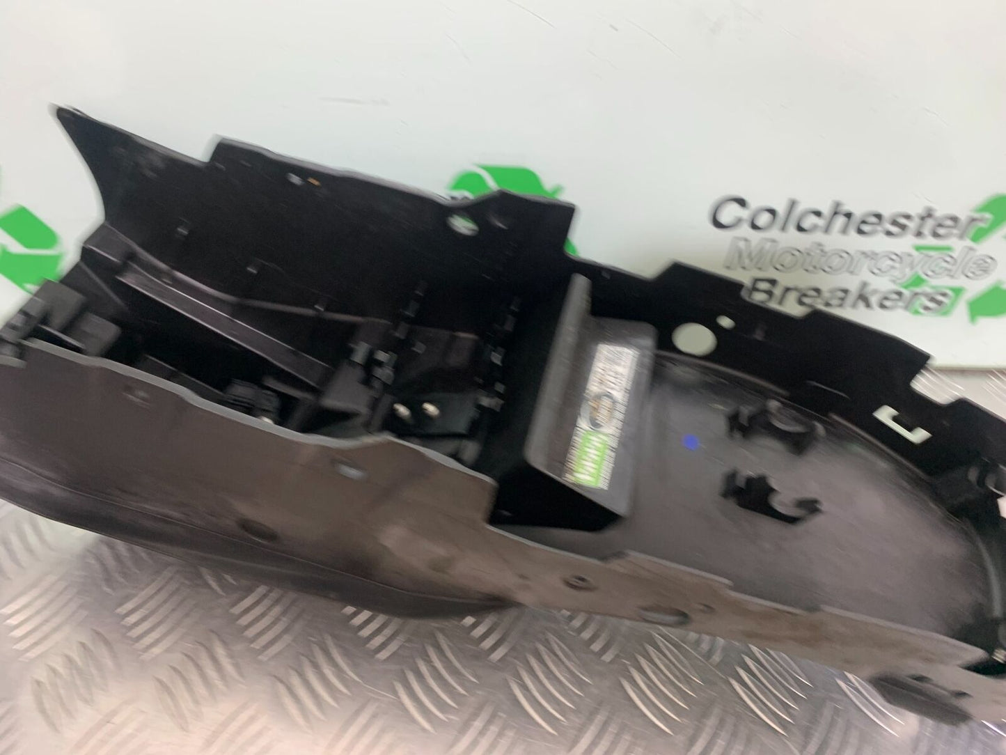 TRIUMPH TIGER 800 XC UNDERTRAY   YEAR 2011-2014 (CMB1022)