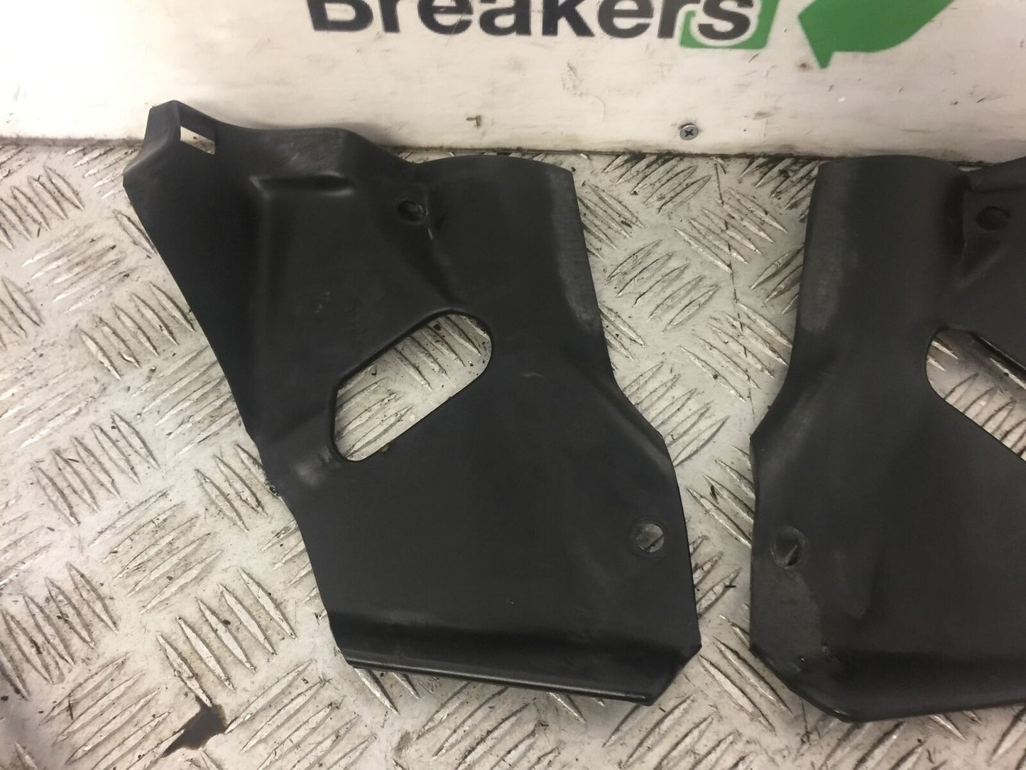 TRIUMPH 750 TRIDENT LEFT AND RIGHT SIDE INFILLS  YEAR 1994 STOCK 396