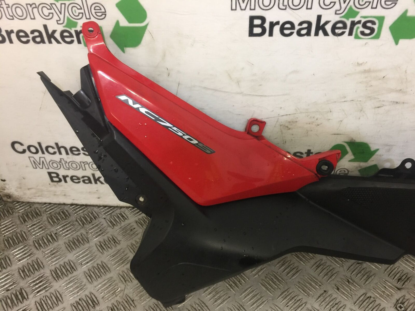 HONDA NC750 NC 750 SA-H LEFT SEAT PANEL  2014-2018 (STOCK 608)