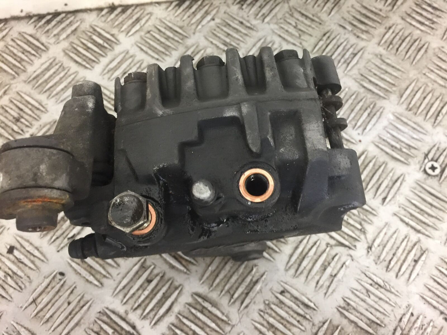 HONDA CBR1100 CBR 1100 BLACKBIRD FRONT LEFT CALIPER 1998 (CARBED) STOCK 442