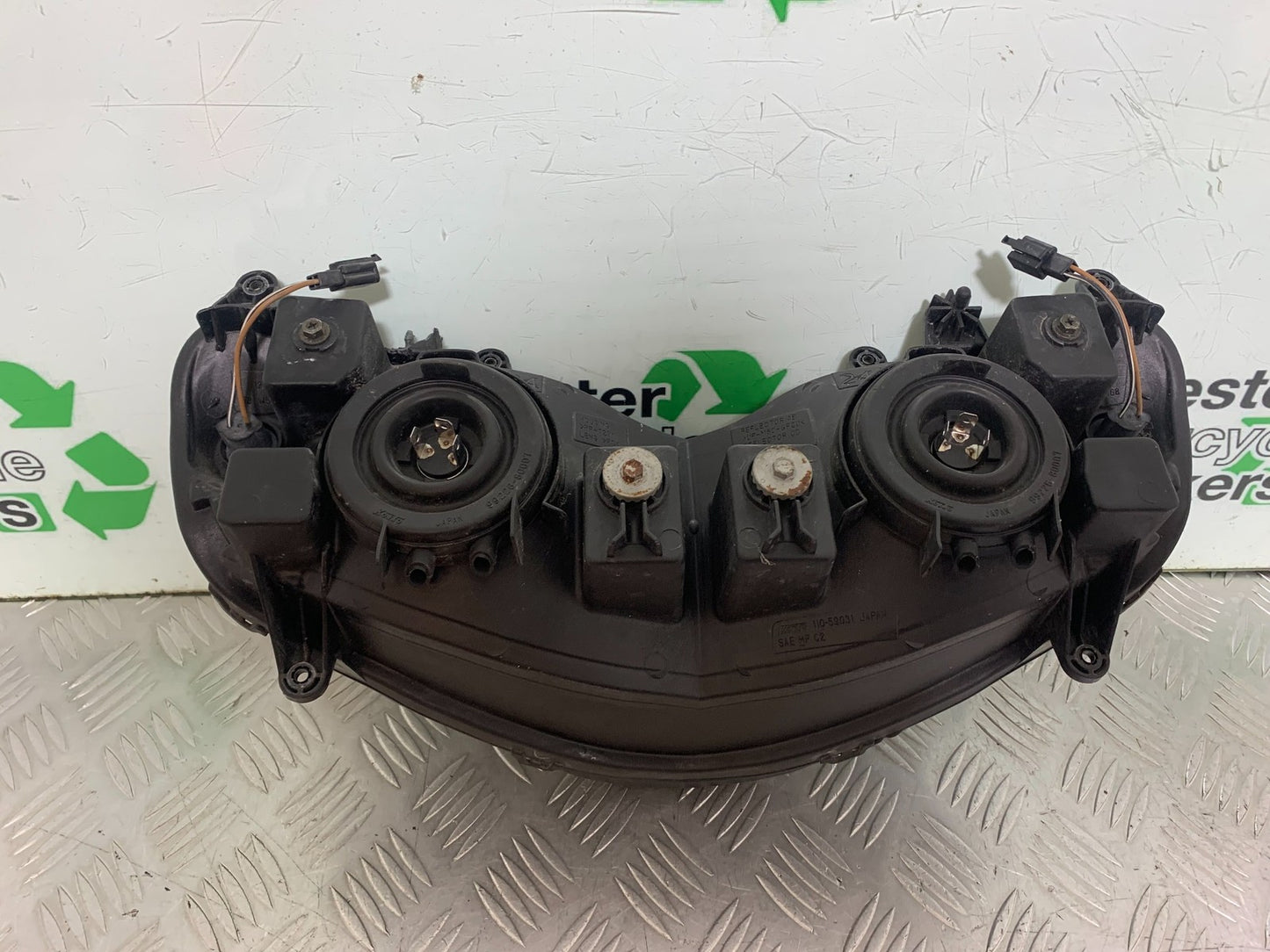 SUZUKI SV1000 SV 1000 HEADLIGHT YEAR 2003-2007 (CMB1293)