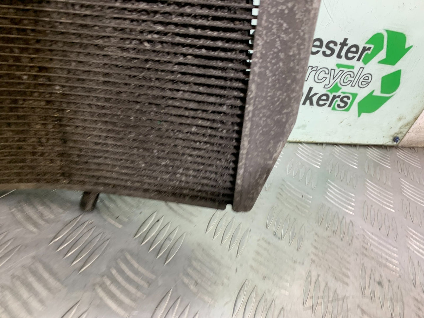 KAWASAKI GTR1400 GTR 1400 RADIATOR YEAR 2007-2009 (CMB1306)