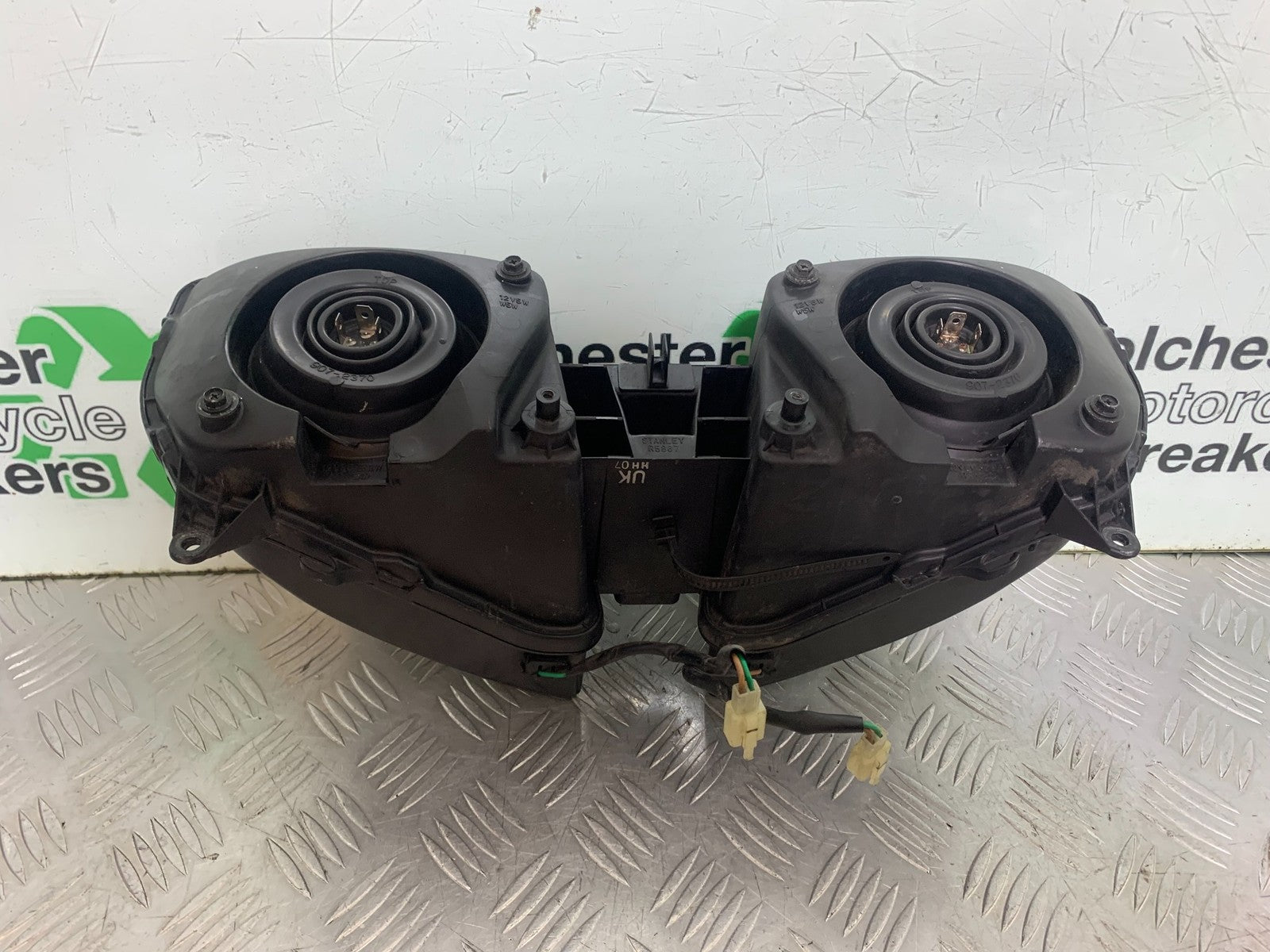 YAMAHA YZF R1 4XV HEADLIGHT  YEAR 1998-99 (CMB1291)