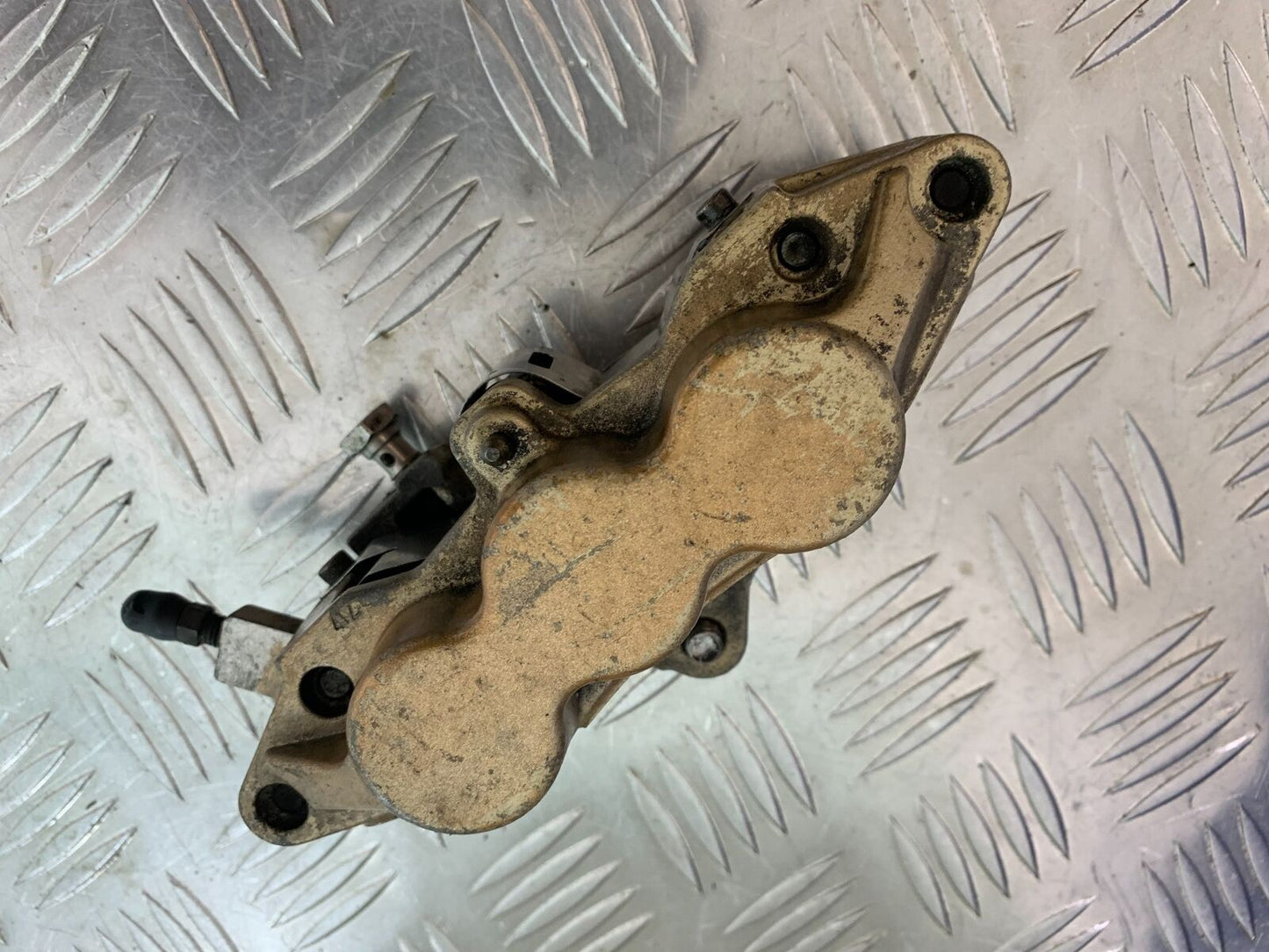 SUZUKI GSX1400 GSX 1400 FRONT RIGHT CALIPER YEAR 2002-2006 (CMB1007)