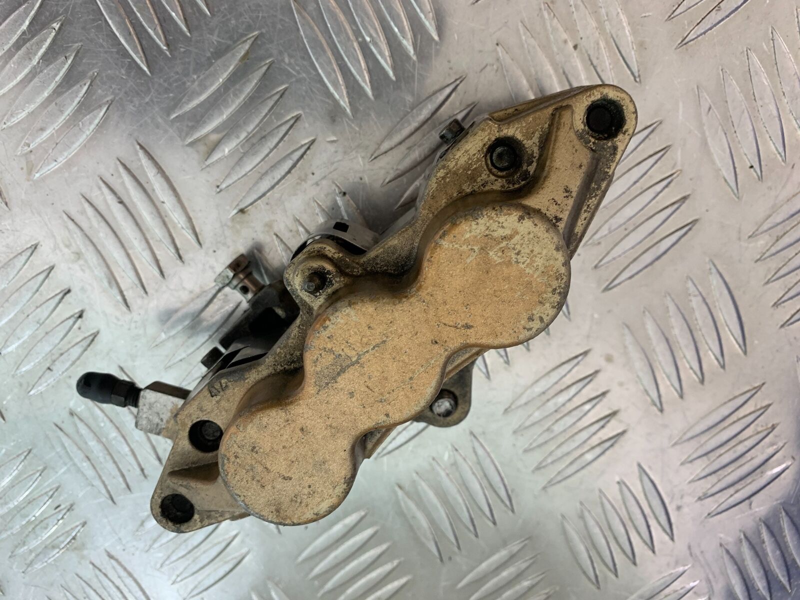 SUZUKI GSX1400 GSX 1400 FRONT RIGHT CALIPER YEAR 2002-2006 (CMB1007)