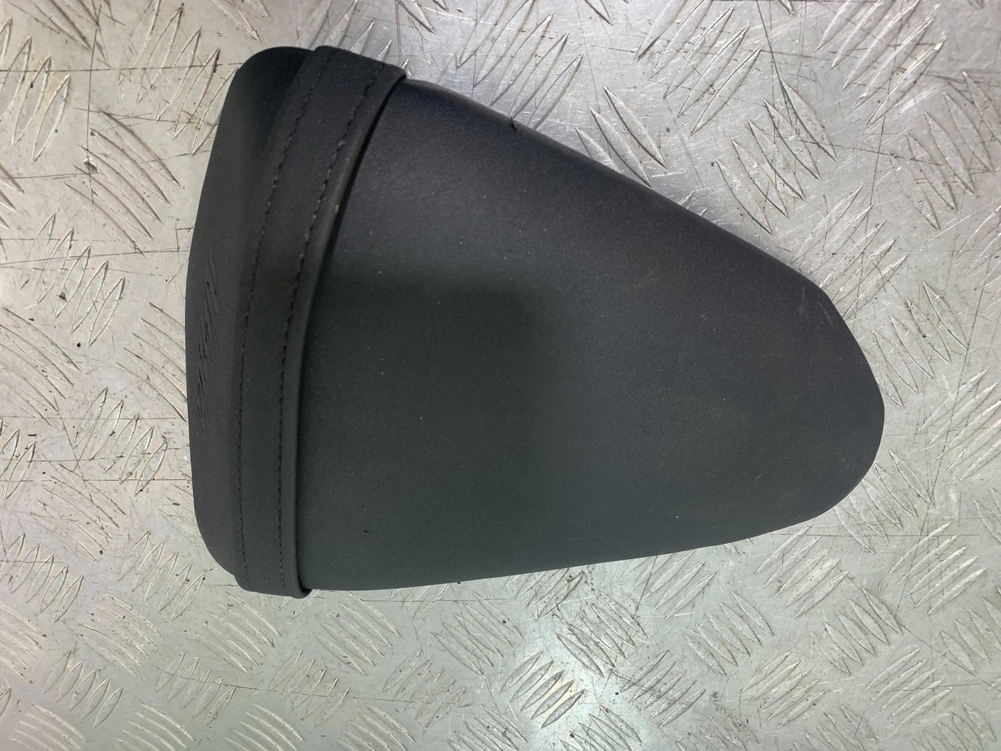 KAWASAKI ZX10R ZX10 R REAR SEAT  2008-2010 (CMB1206)