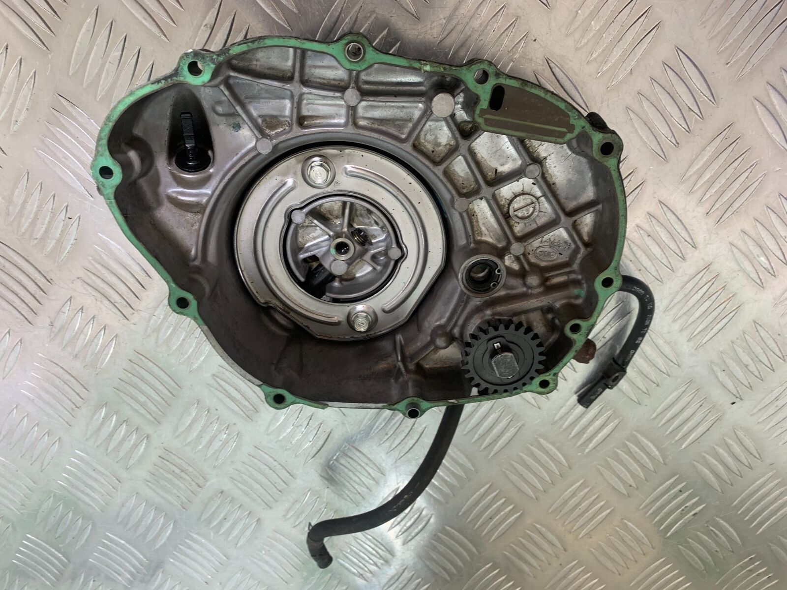 HONDA CBR125 CBR 125 CLUTCH COVER YEAR 2007-10 (STOCK 884)