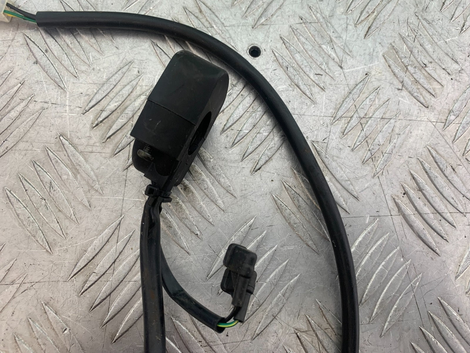 HONDA CBF125 CBF 125 RIGHT SWITCH GEAR   YEAR 2009-14  (CMB1172)