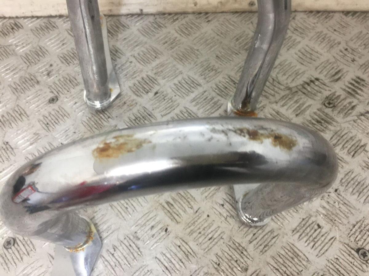 SUZUKI VLR1800 VLR 1800 CRASH BAR (DAMAGED)   YEAR 2010 (STOCK 815)