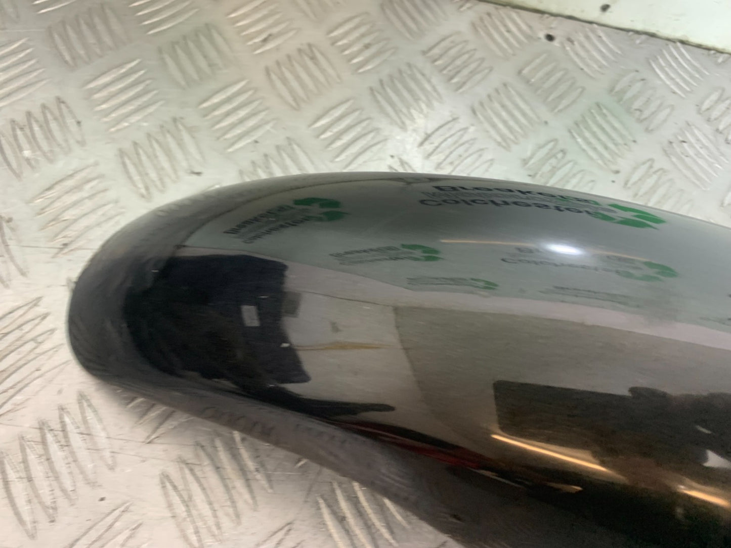 HONDA VT700 VT 700 SHADOW FRONT MUDGUARD  YEAR 1984-85 (CMB1328)
