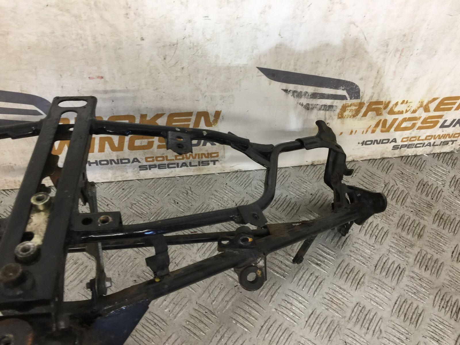 HONDA GL1800 GL 1800 FAIRING BRACKET  YEAR 2004-10 ABS (STOCK 890)