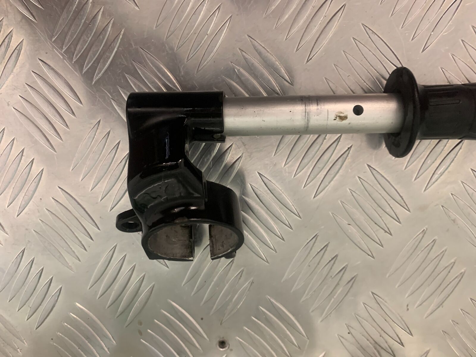 KAWASAKI ZX6R ZX6 J LEFT HANDLEBAR YEAR 2000 (STOCK 947)