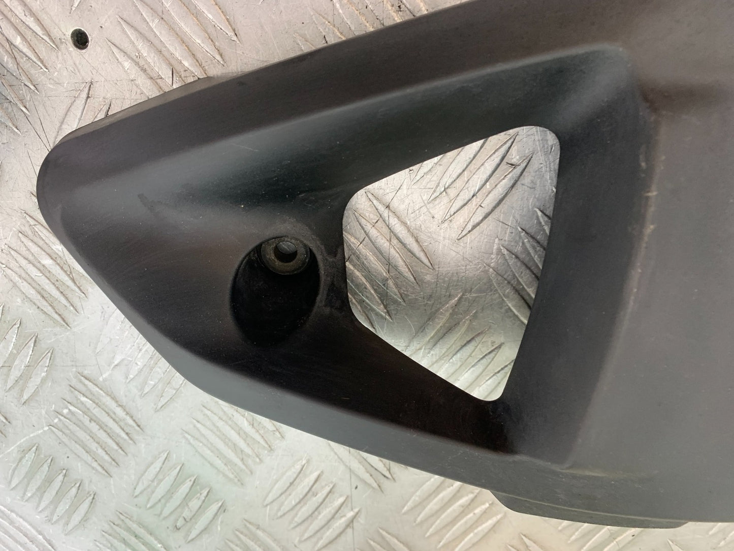 SUZUKI DL1000 V-STROM INFILL PANEL  YEAR 2014-2019 (CMB1325)