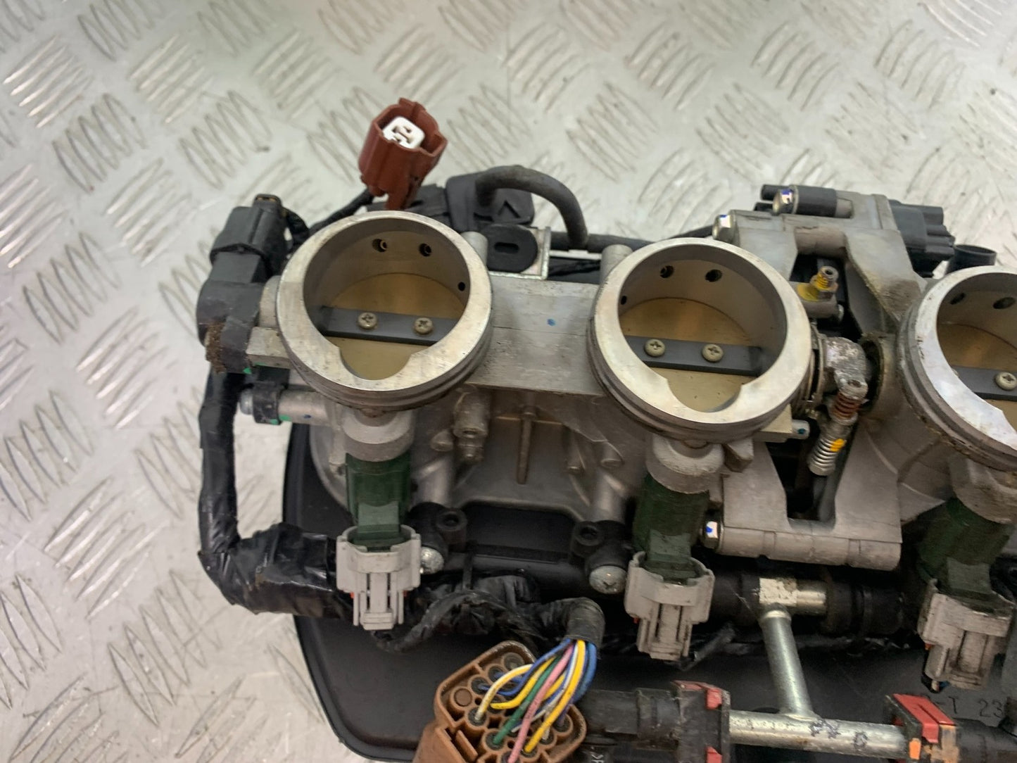 KAWASAKI ZX10R ZX10 R THROTTLE BODIES   2008-2010 (CMB1301)