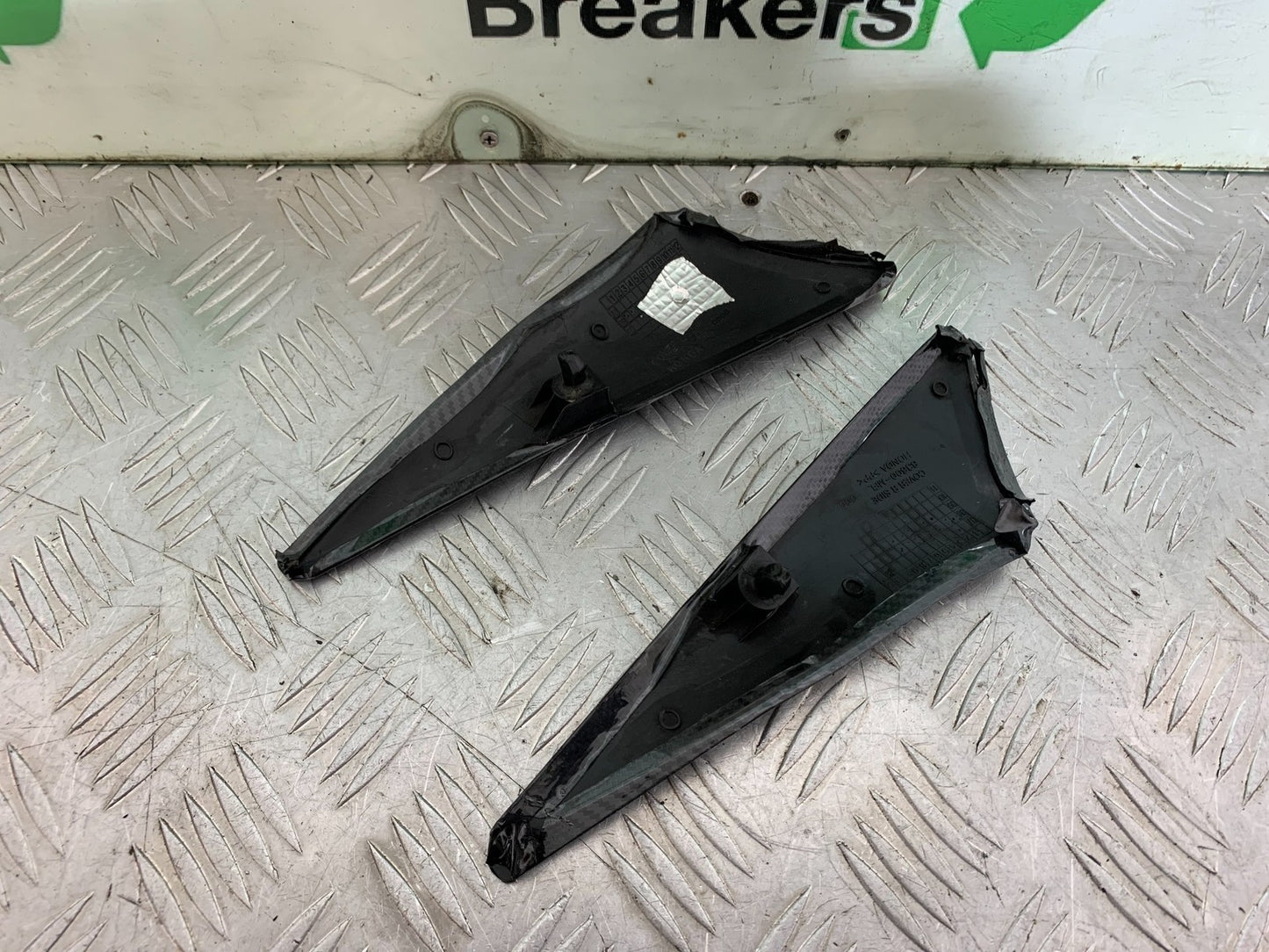 HONDA CBR1000 RR CBR1000RR FIREBLADE TANK INFILLS 2008-2011 (CMB1179)
