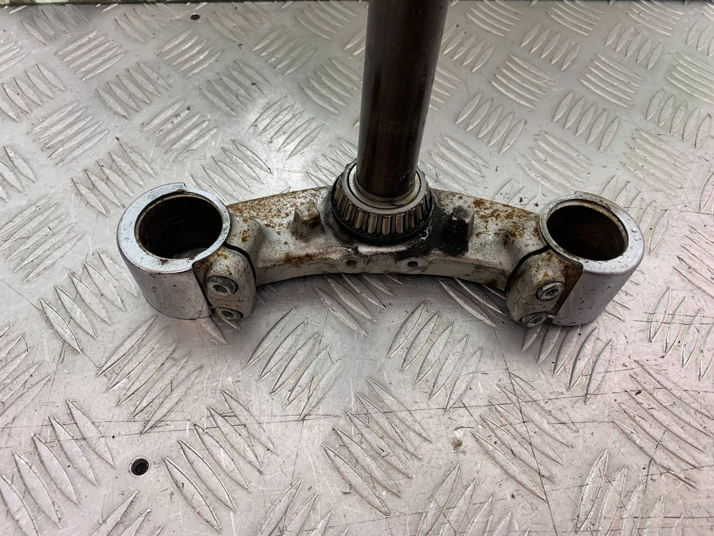 YAMAHA XV1100 XV 1100 VIRAGO BOTTOM YOKE   1990-1999 (CMB1243)