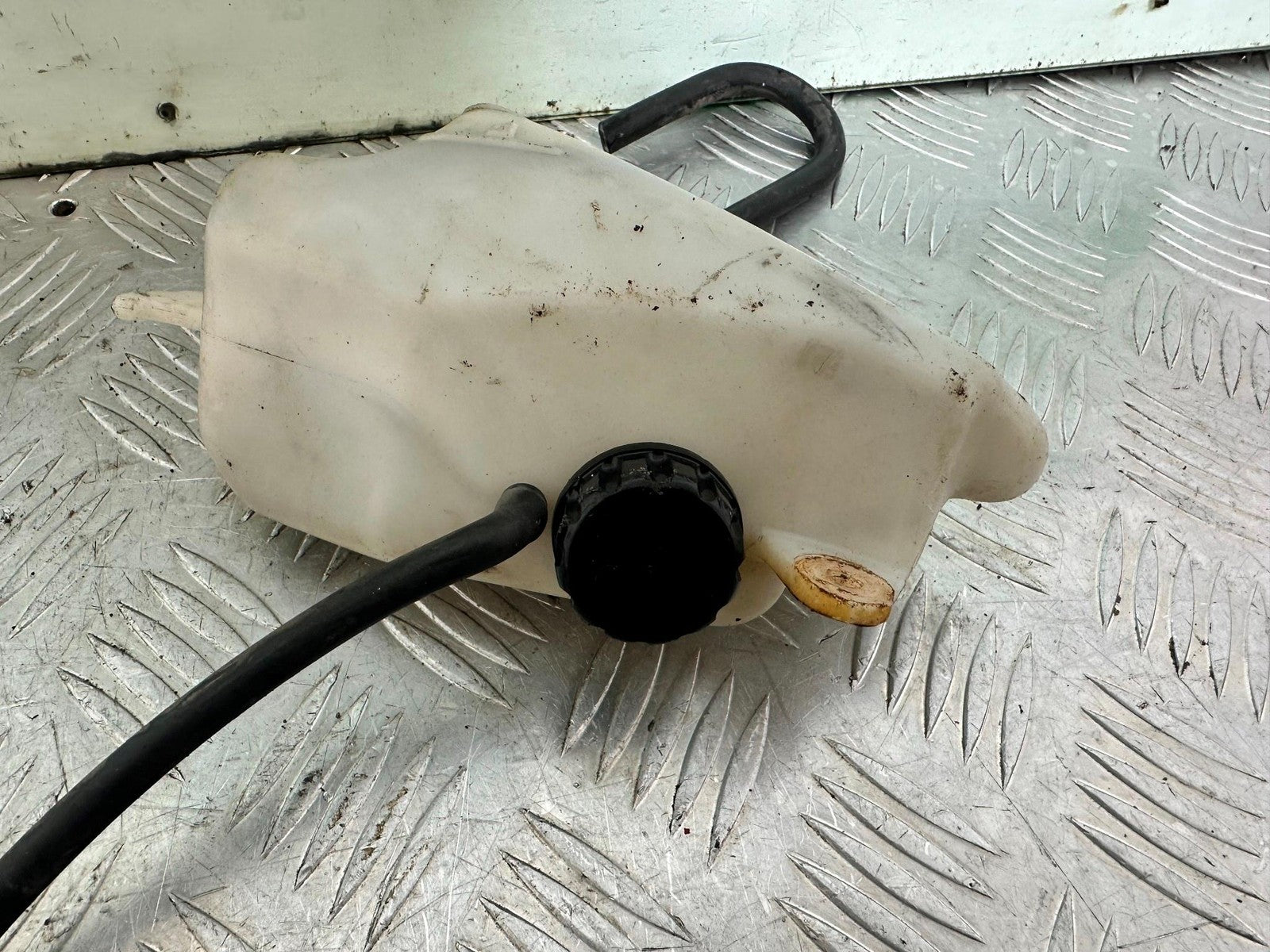 KAWASAKI ER6 F ER6F COOLANT BOTTLE YEAR 2005-2008 (CMB1178)