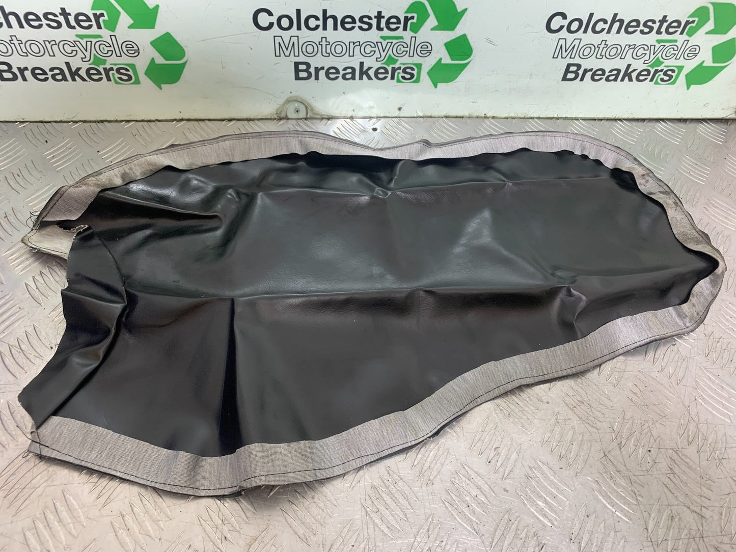 HONDA NT650 V DEAUVILLE SEAT COVER   YEAR 1999 (CMB1268)