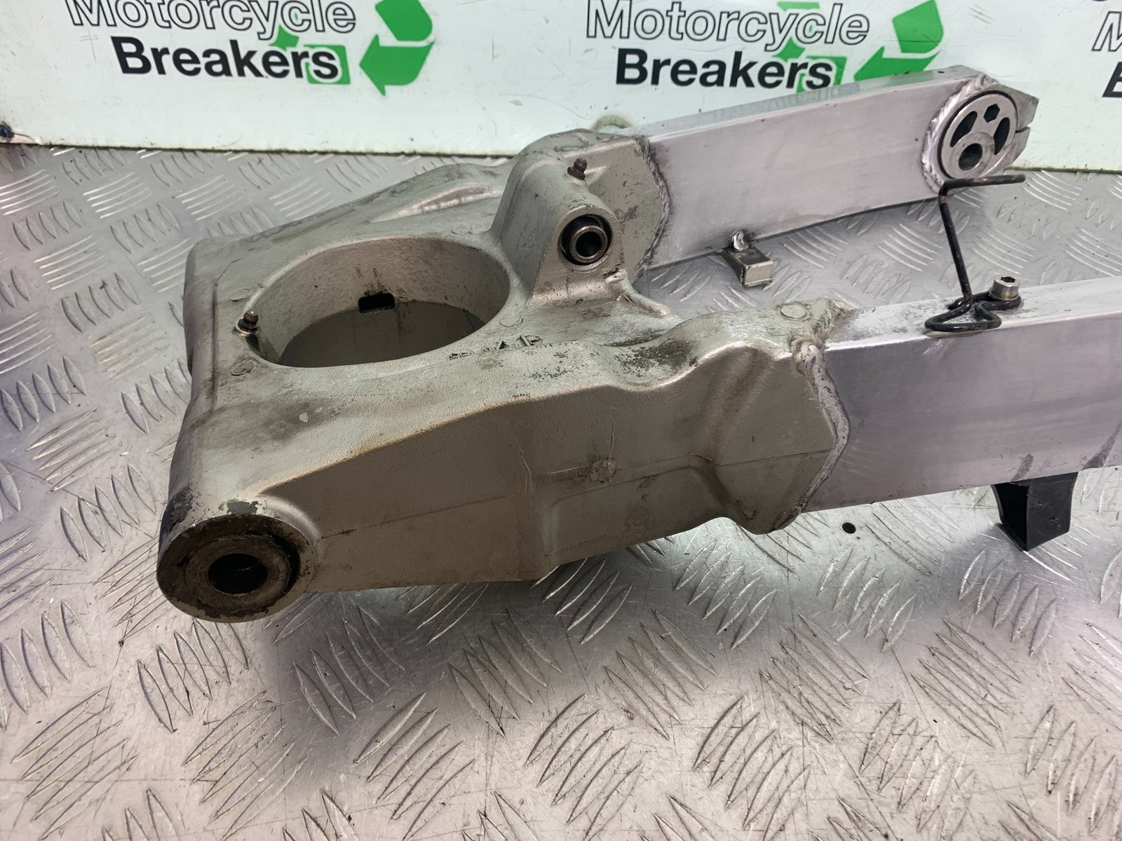 KAWASAKI ZZR1100 D SWINGARM YEAR 1993-2001 (CMB1289)